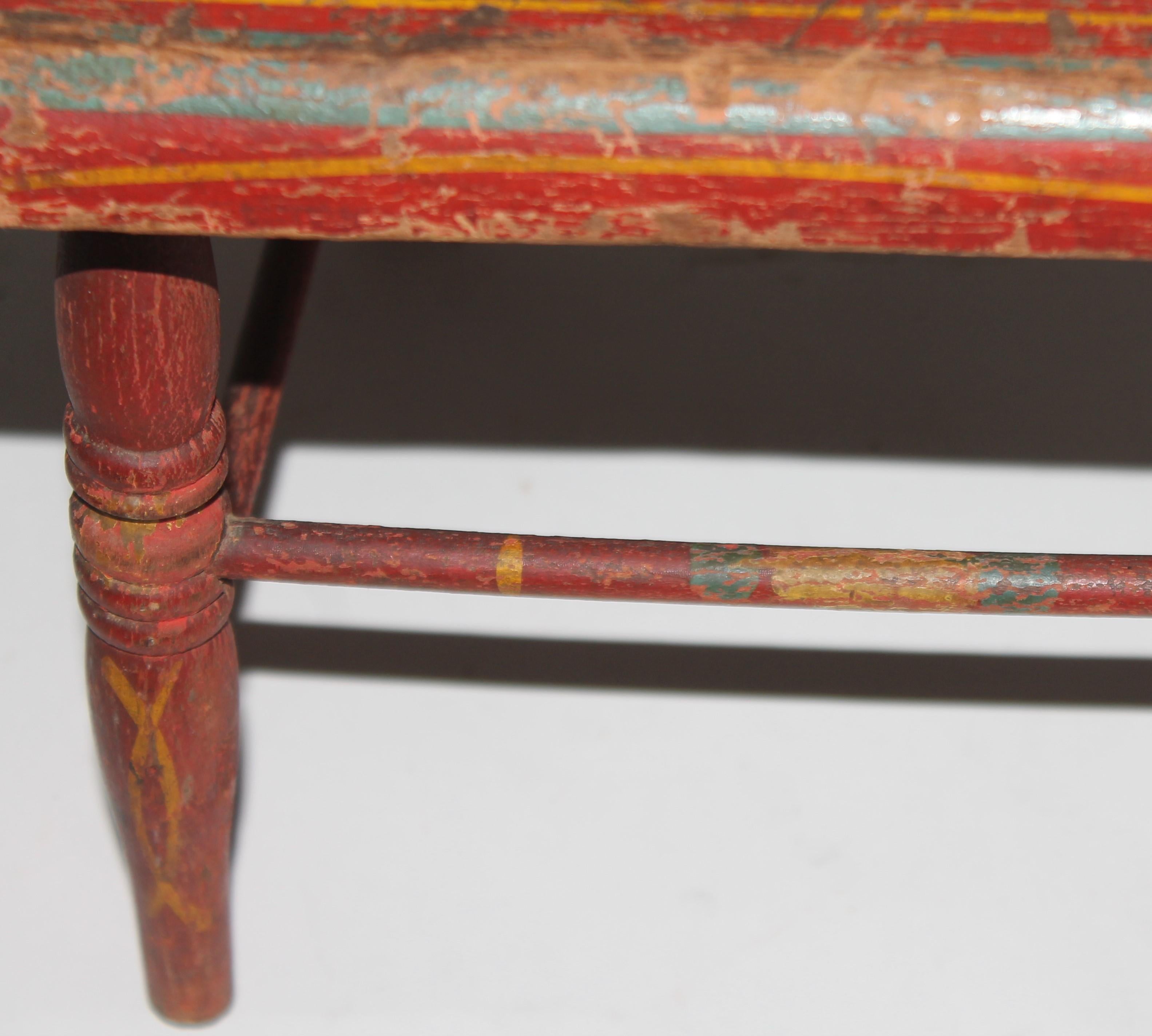 19thc Original Painted Miniature Settee From Pennsylvania In Good Condition For Sale In Los Angeles, CA