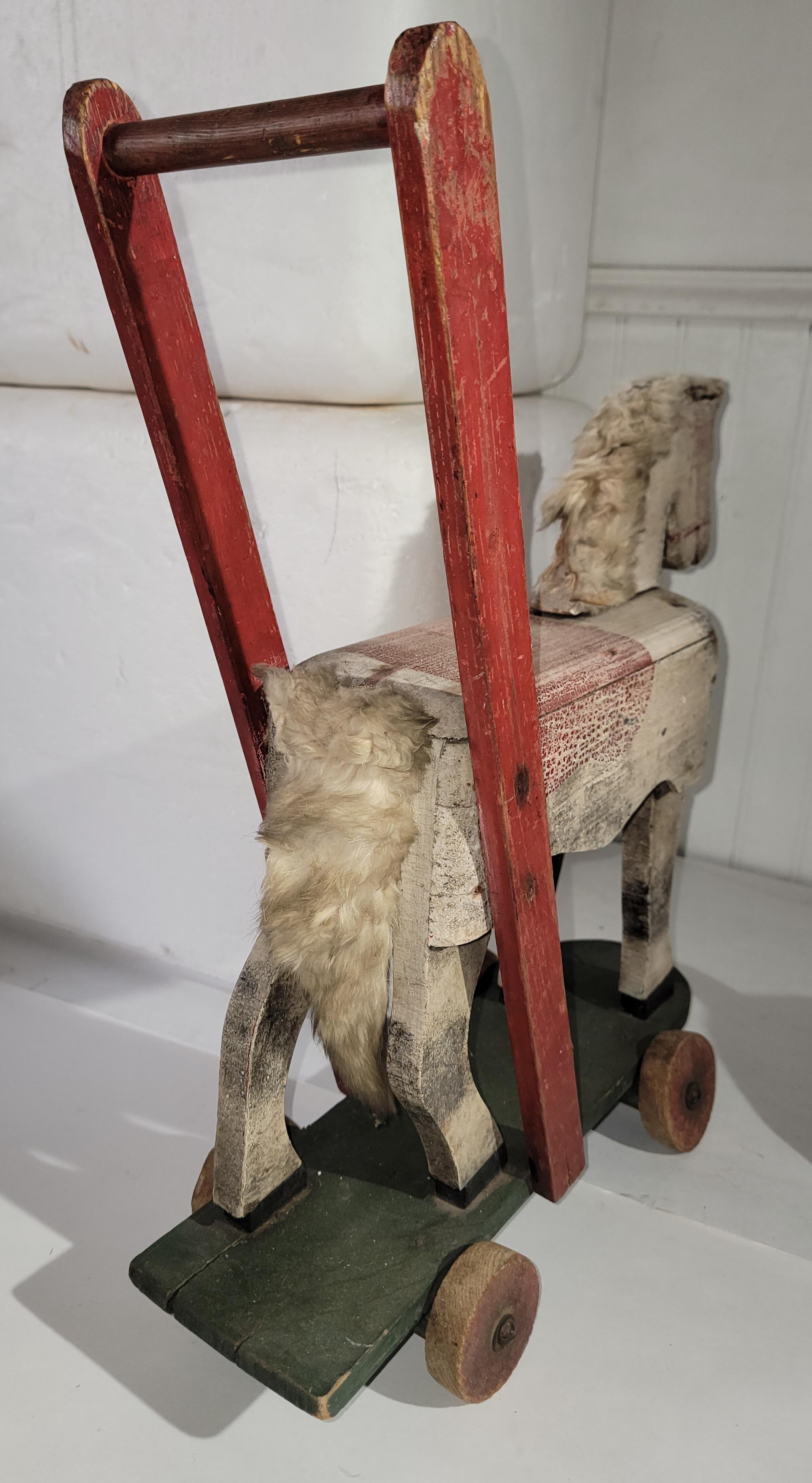 Fin du XIXe siècle Cheval à tirer peint original du 19e siècle en vente