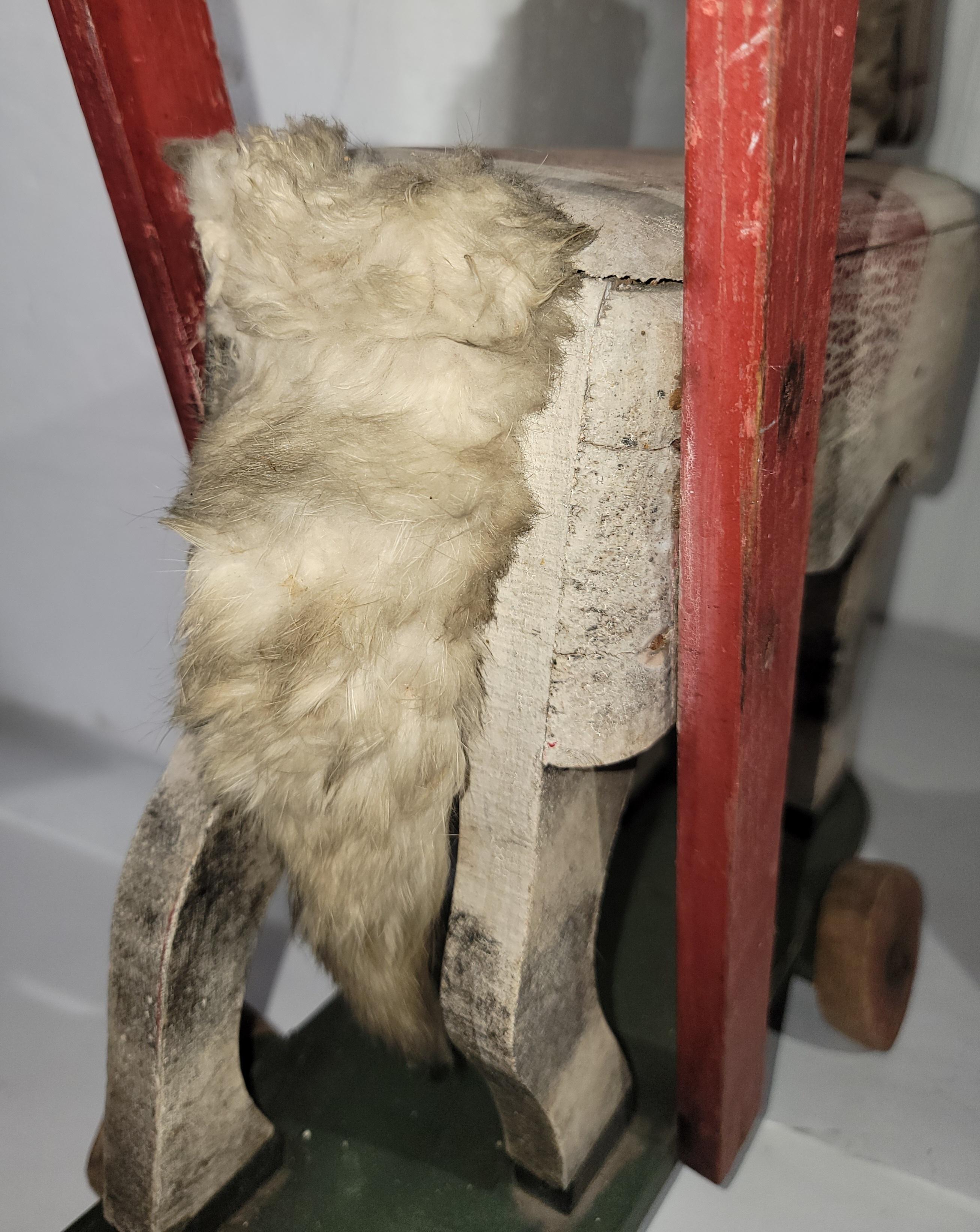 Mohair Cheval à tirer peint original du 19e siècle en vente