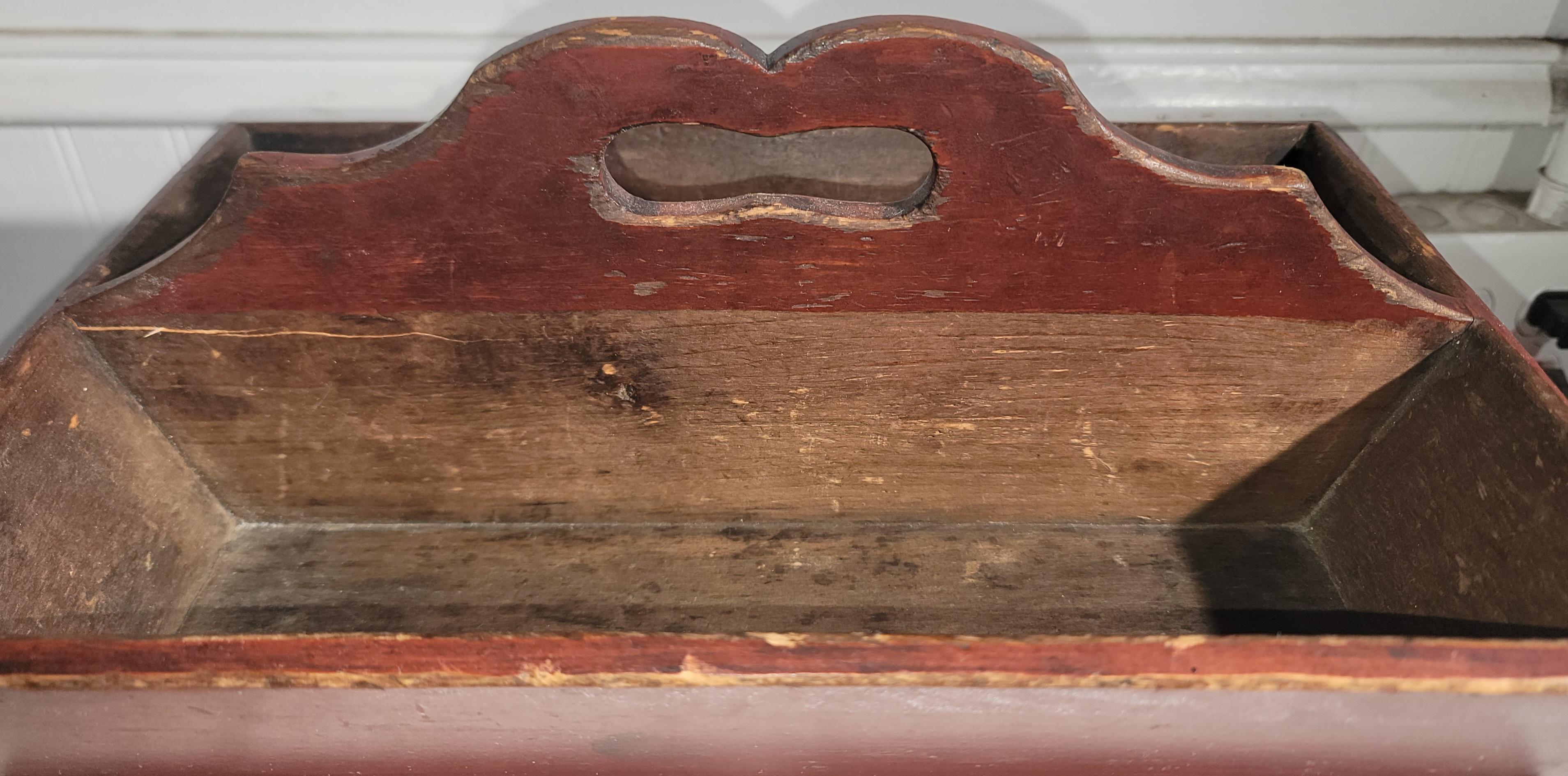 19Thc Original rot bemalt Besteck / Messer Box (amerikanisch) im Angebot