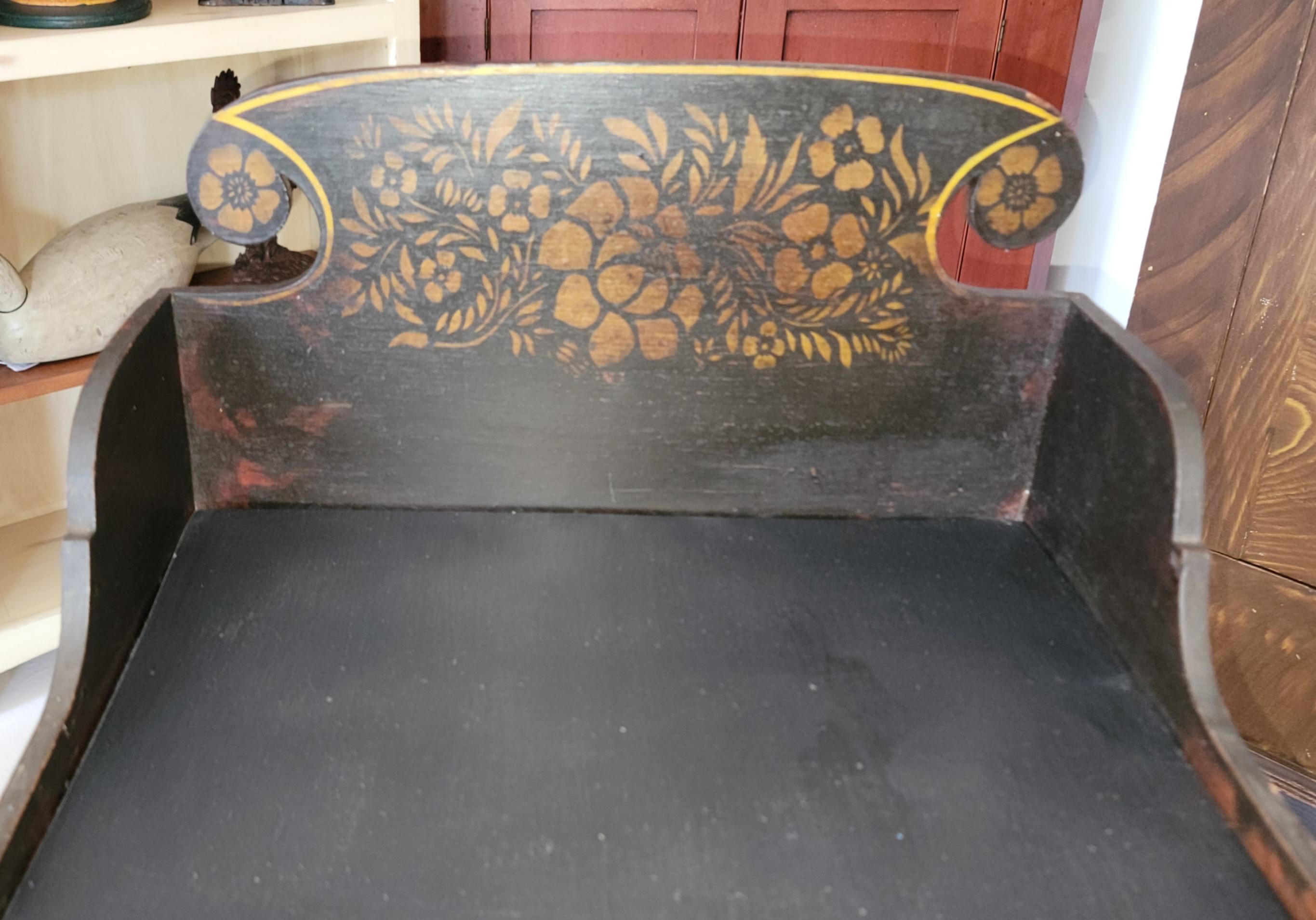 Table d'appoint peinte et décorée au pochoir, 19e siècle en vente 1