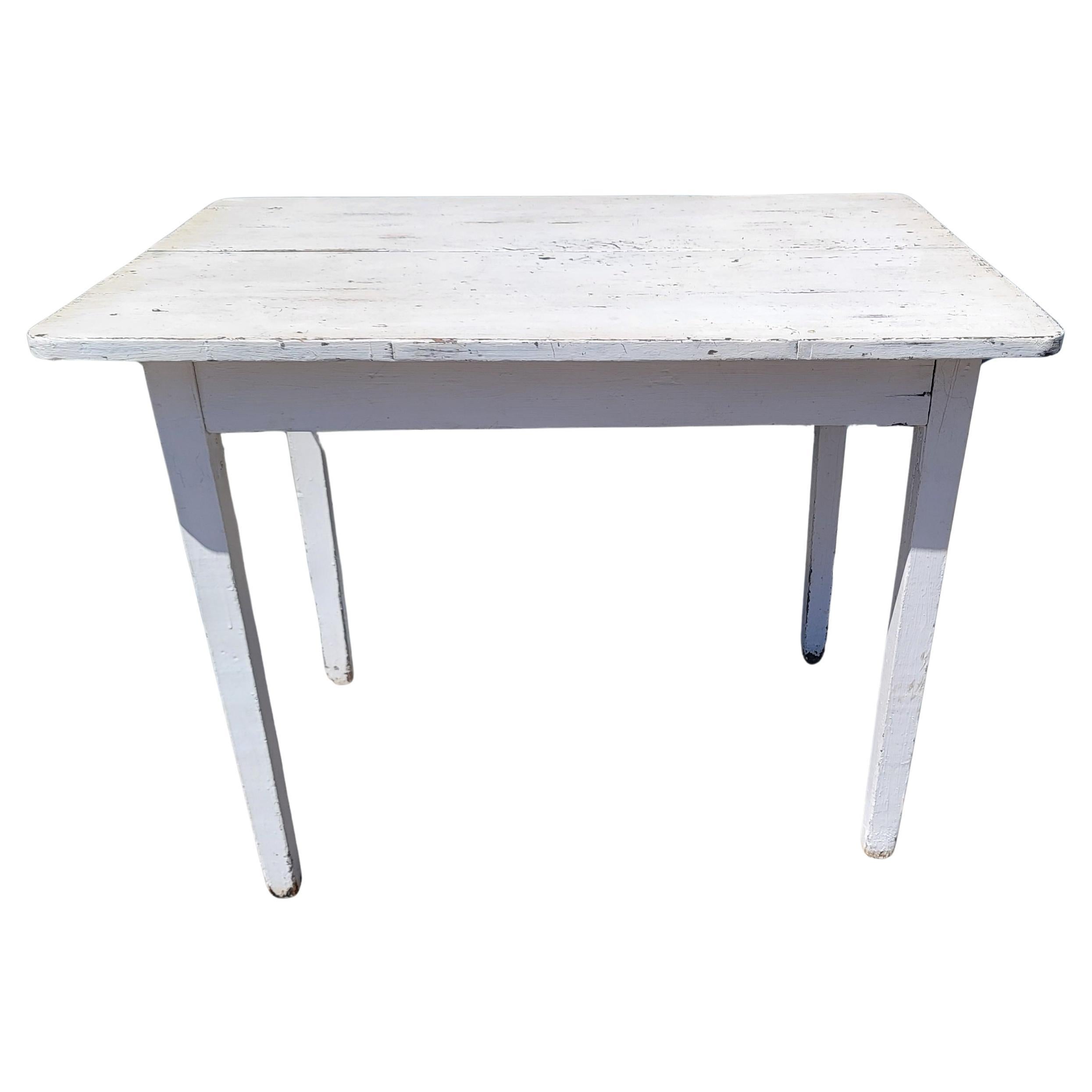 Table de ferme originale peinte en blanc du 19e siècle