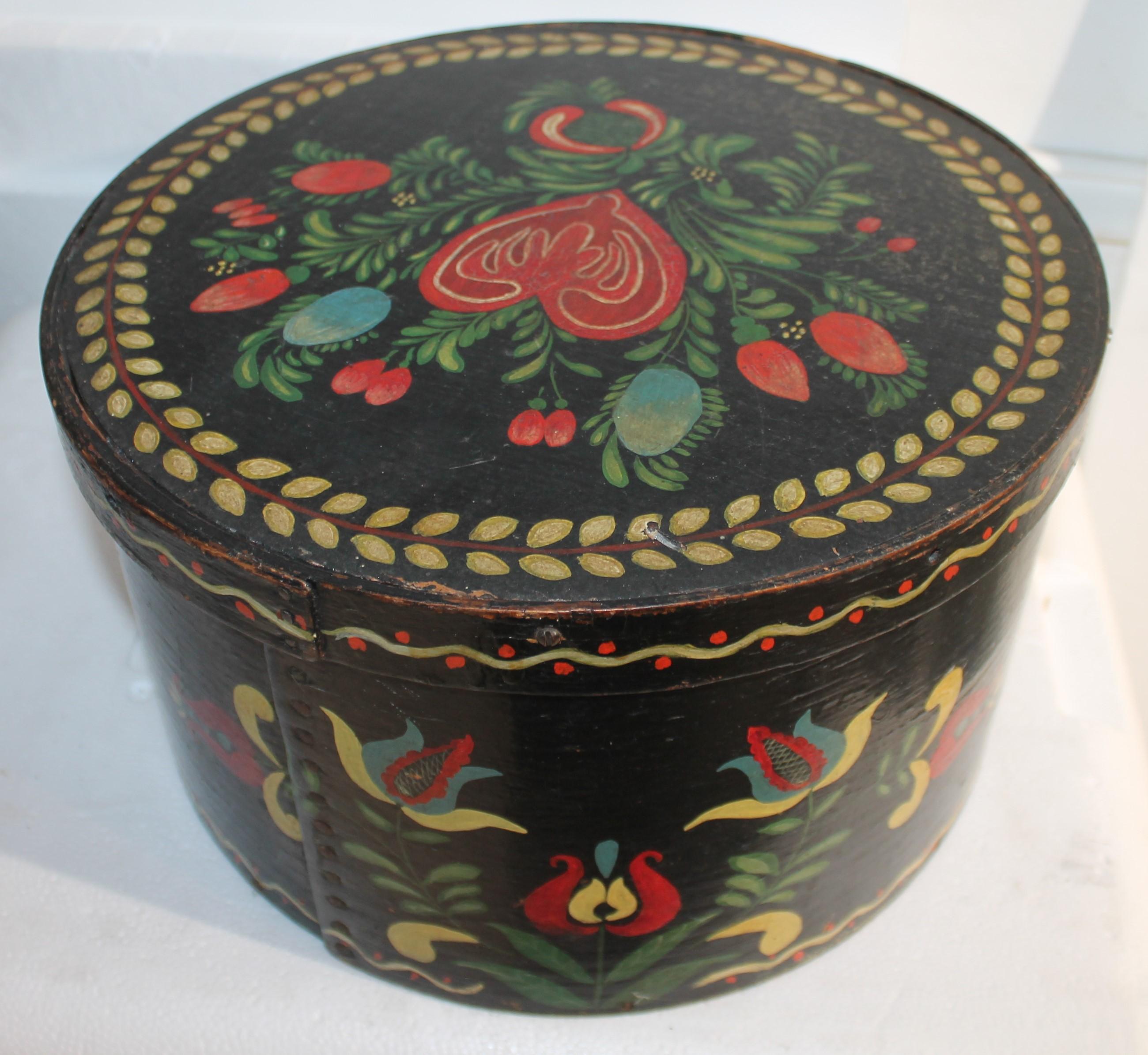 19Thc Pintura Decorada Pa. Caja de despensa holandesa Estadounidense en venta