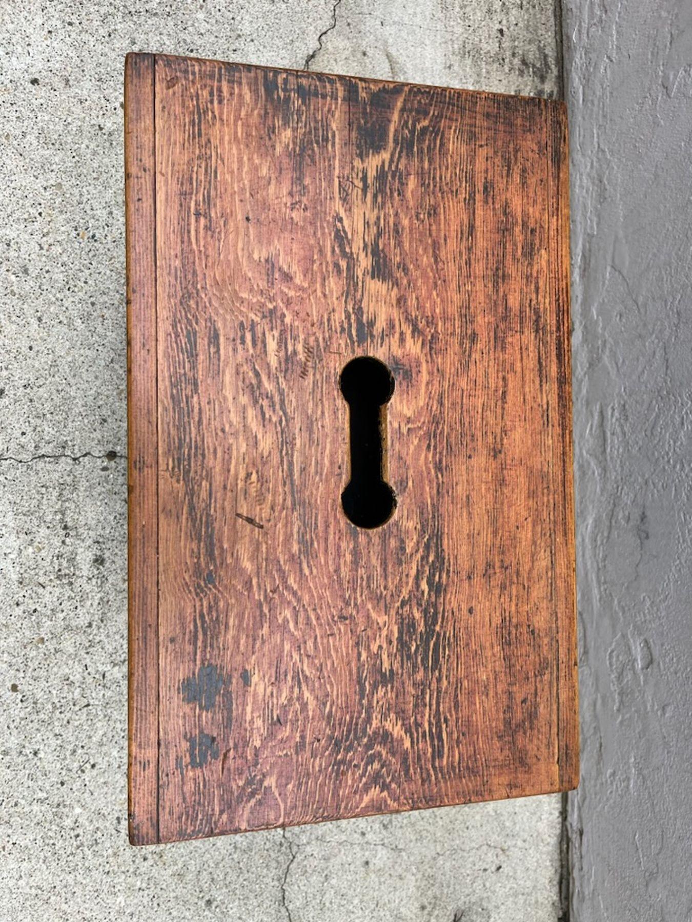 Taburete de pie pintado del siglo XIX procedente de Pensilvania Adirondack en venta