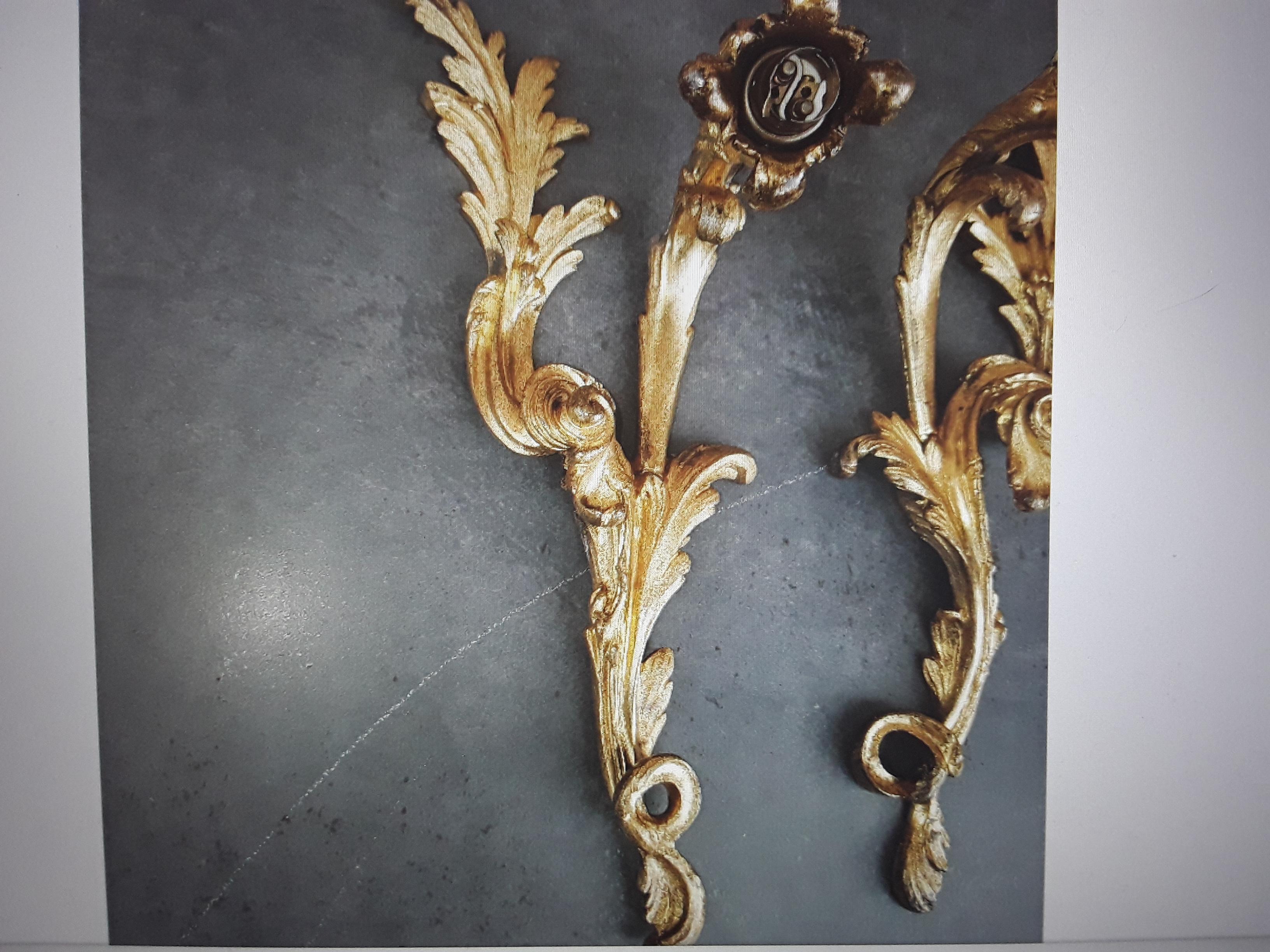 19thc Pair French Antique Louis XV Rococo style Dore Bronze Wall Sconces In Good Condition For Sale In Opa Locka, FL