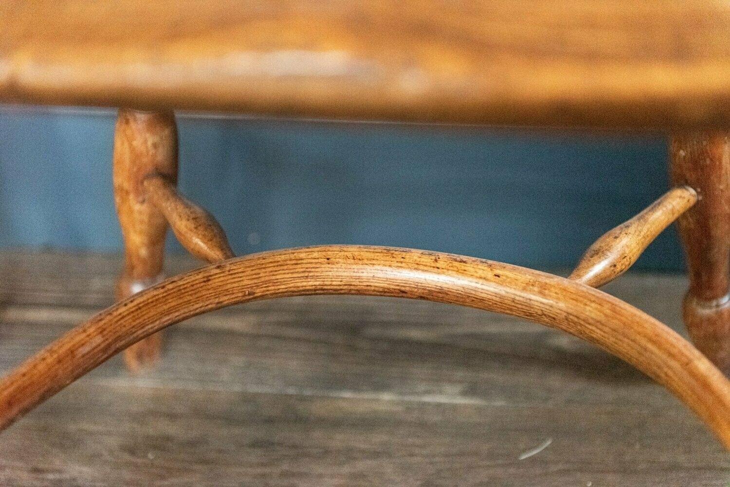 19thC Pair of Windsor Chairs im Angebot 7