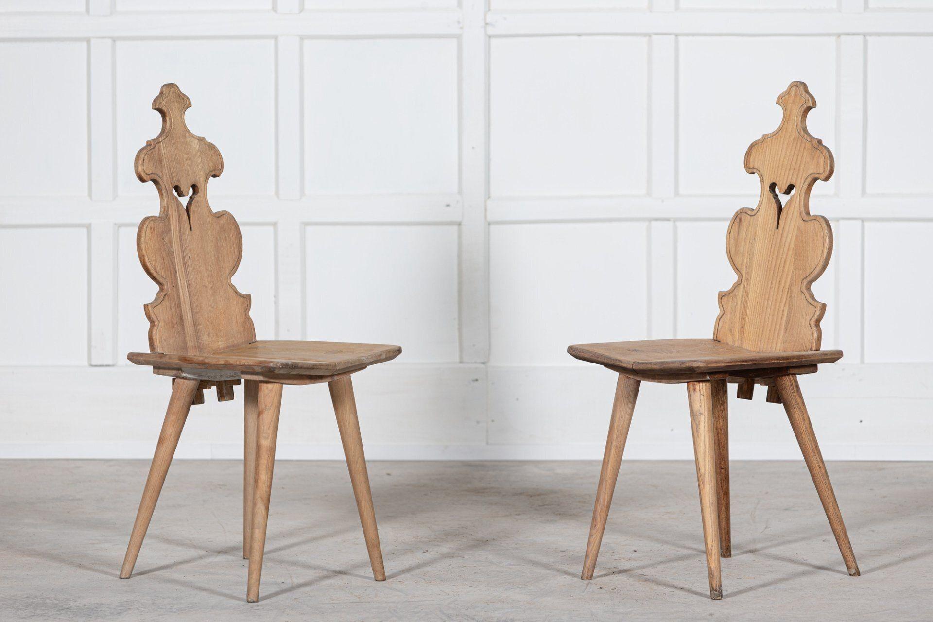 19thc Pair Swiss Elm Hall Chairs In Good Condition For Sale In Staffordshire, GB