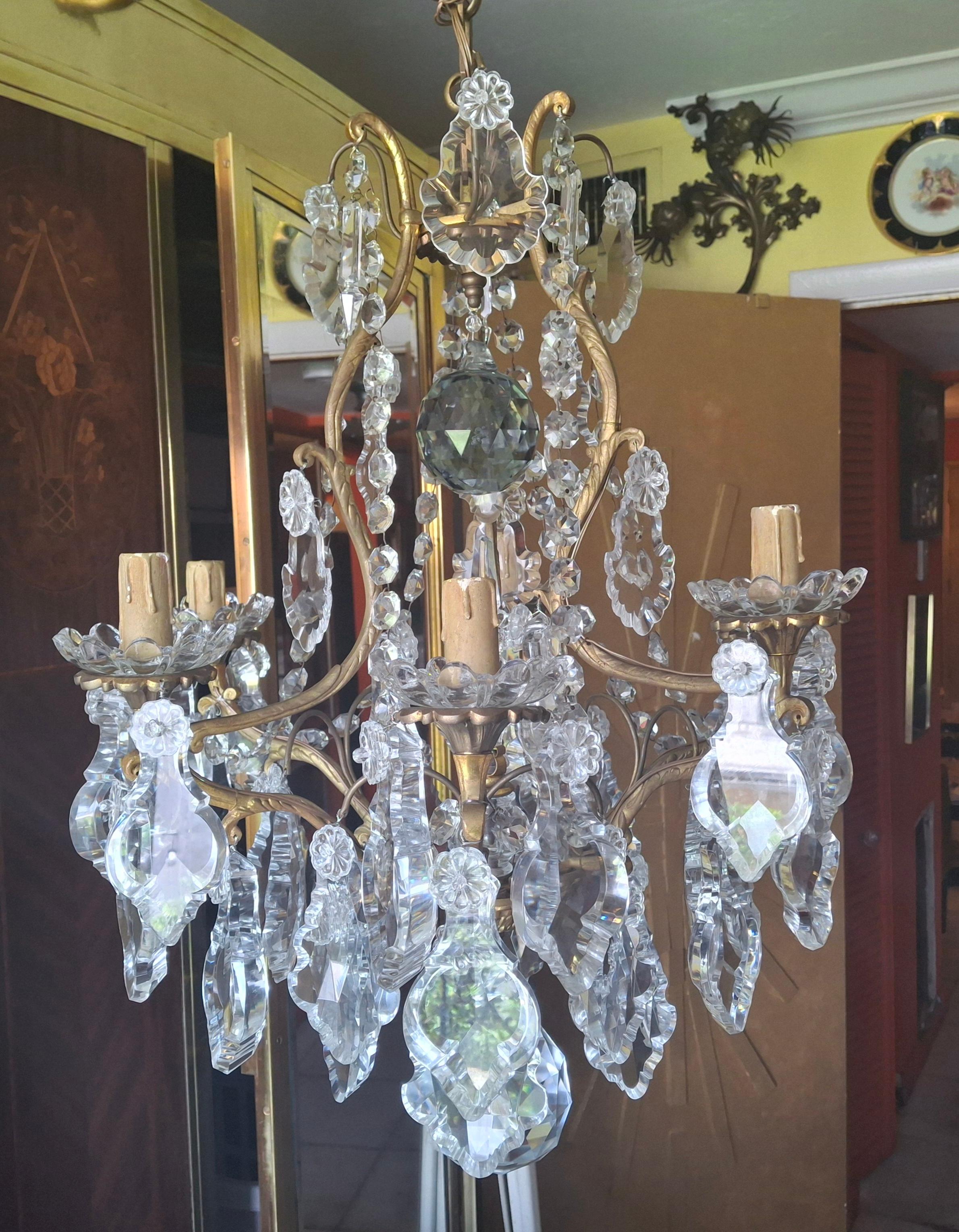 Palatial 19thc French Antique Louis XV Gilt Bronze/ Thick Cut Crystal Chandelier attributed to Baccarat France. 6 lights. Stunning cut crystal chains, large thick pendalogues, amazing upper interior large suspended cut glass 