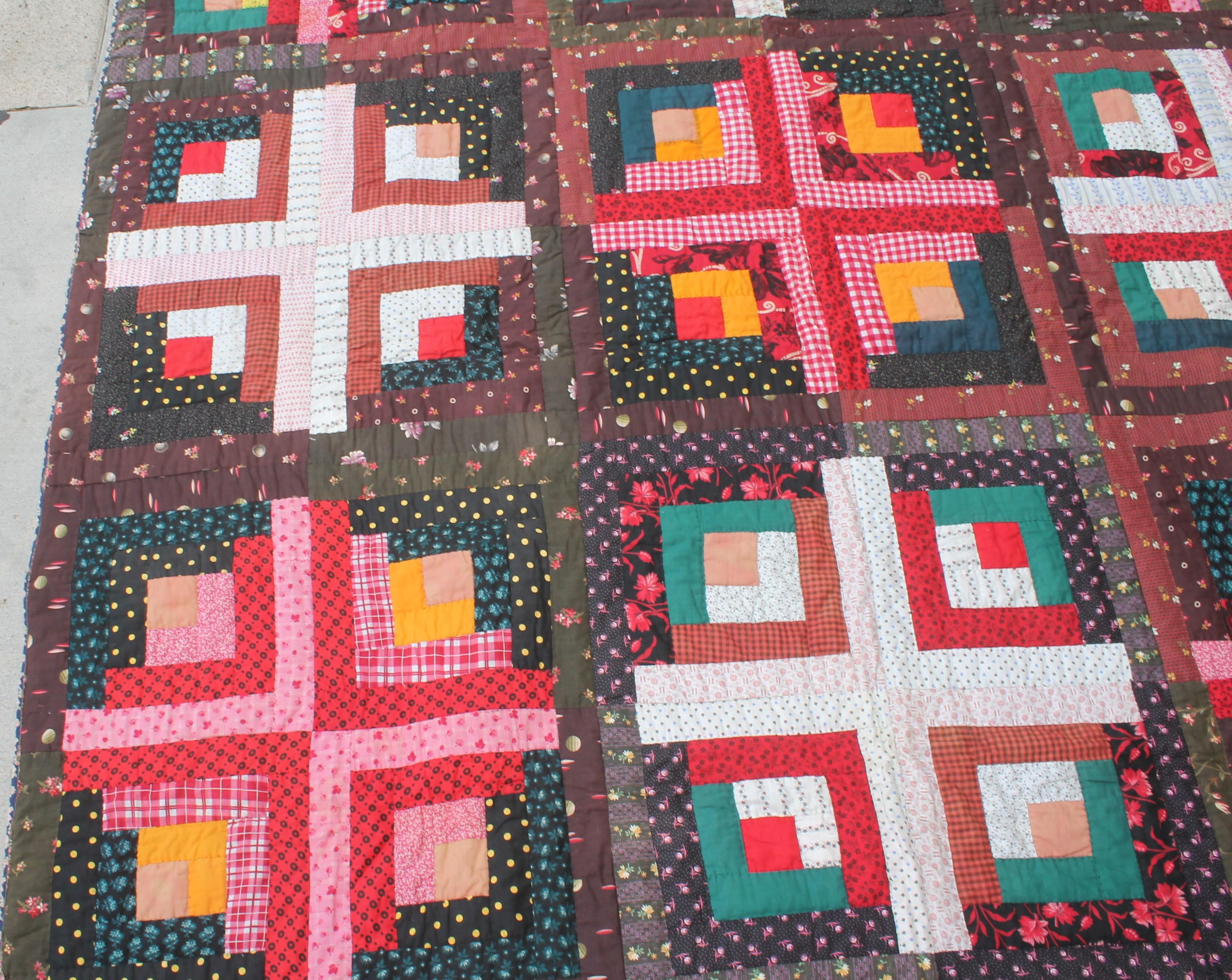 19thc Pennsylvania Log Cabin Quilt In Good Condition For Sale In Los Angeles, CA