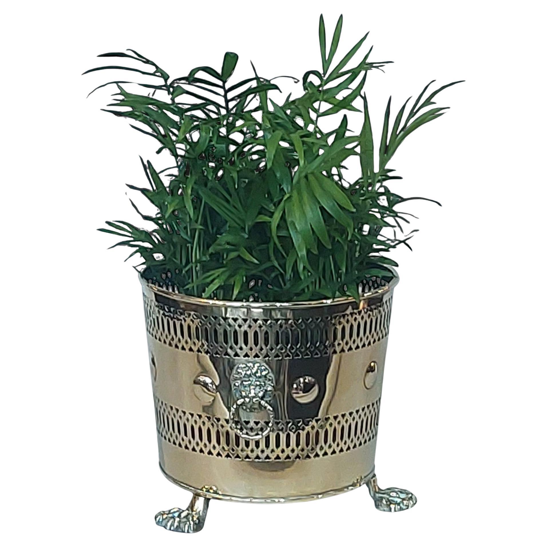 Fioriera cilindrica in ottone traforato del XIX secolo