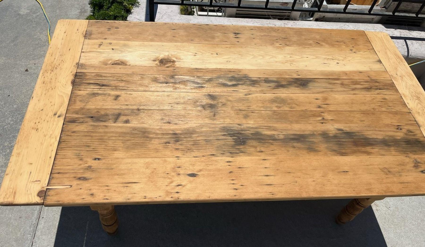 Fait main 19Thc Table de ferme en pin /Table basse avec tiroirs en vente