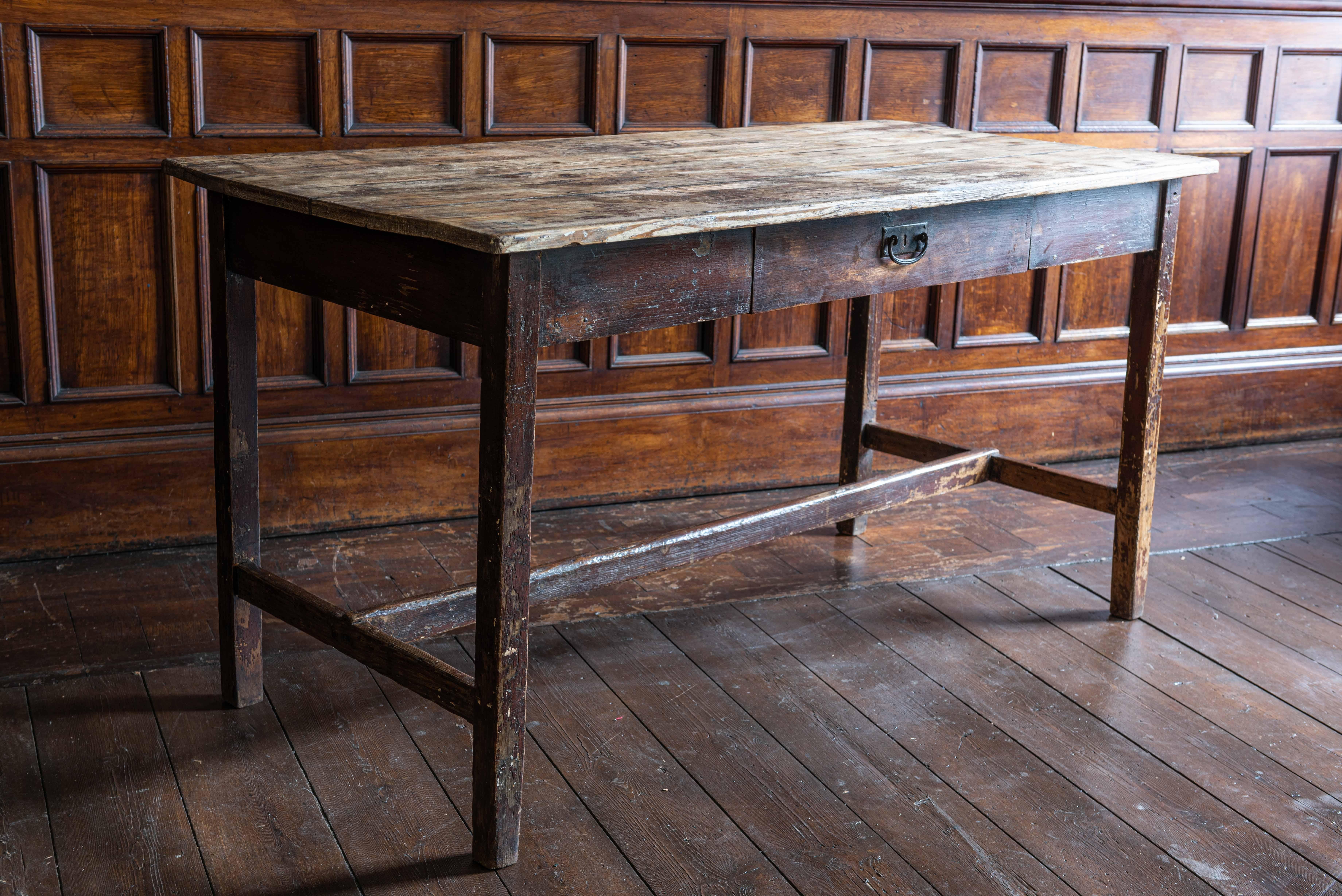19th Century Pine Lancashire Mill Table In Good Condition For Sale In Staffordshire, GB