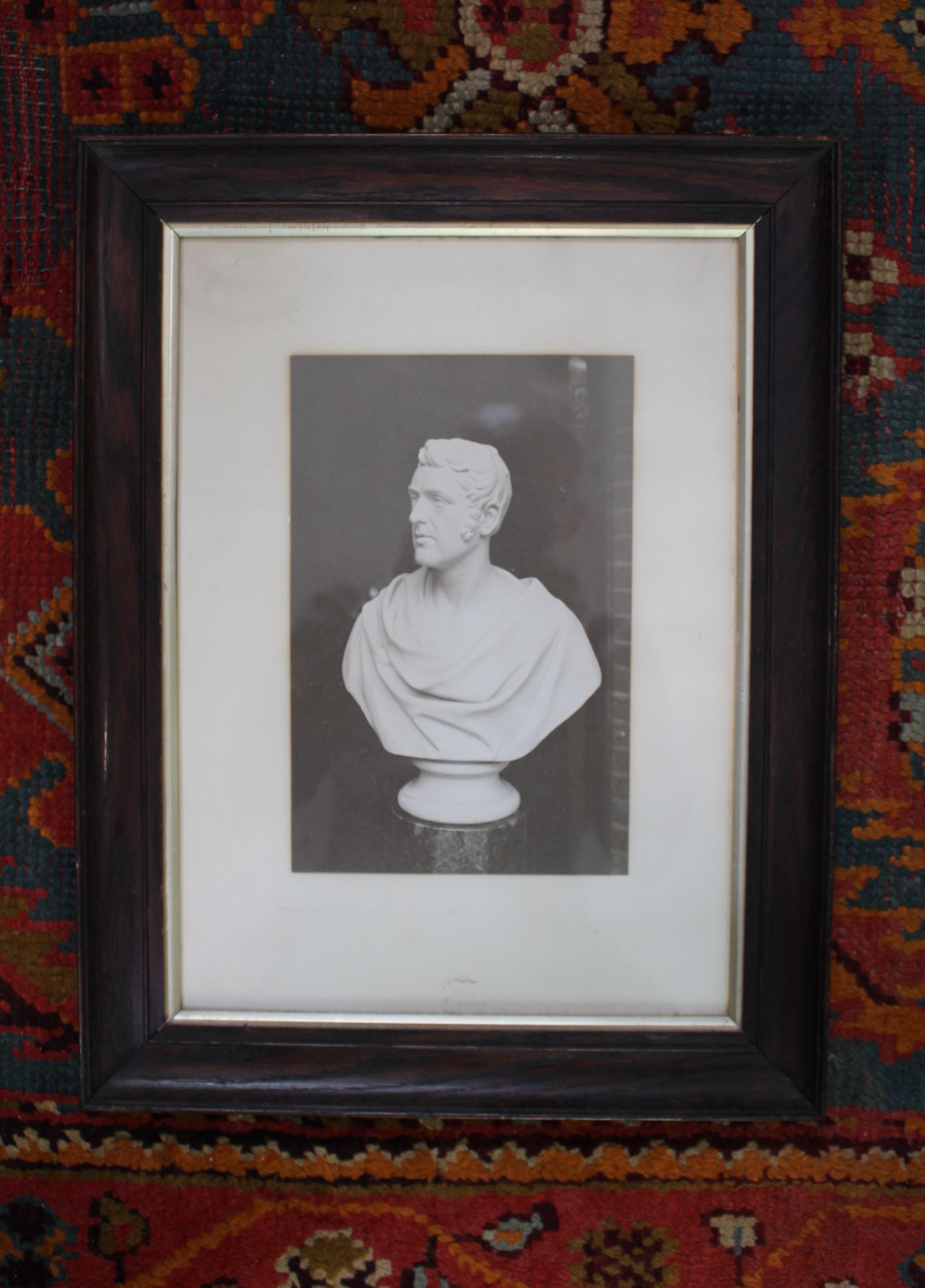 Gipsbüste aus dem 19. Jahrhundert auf Porphyr-Marmorsäule des Architekten Matthew Habershon im Angebot 6