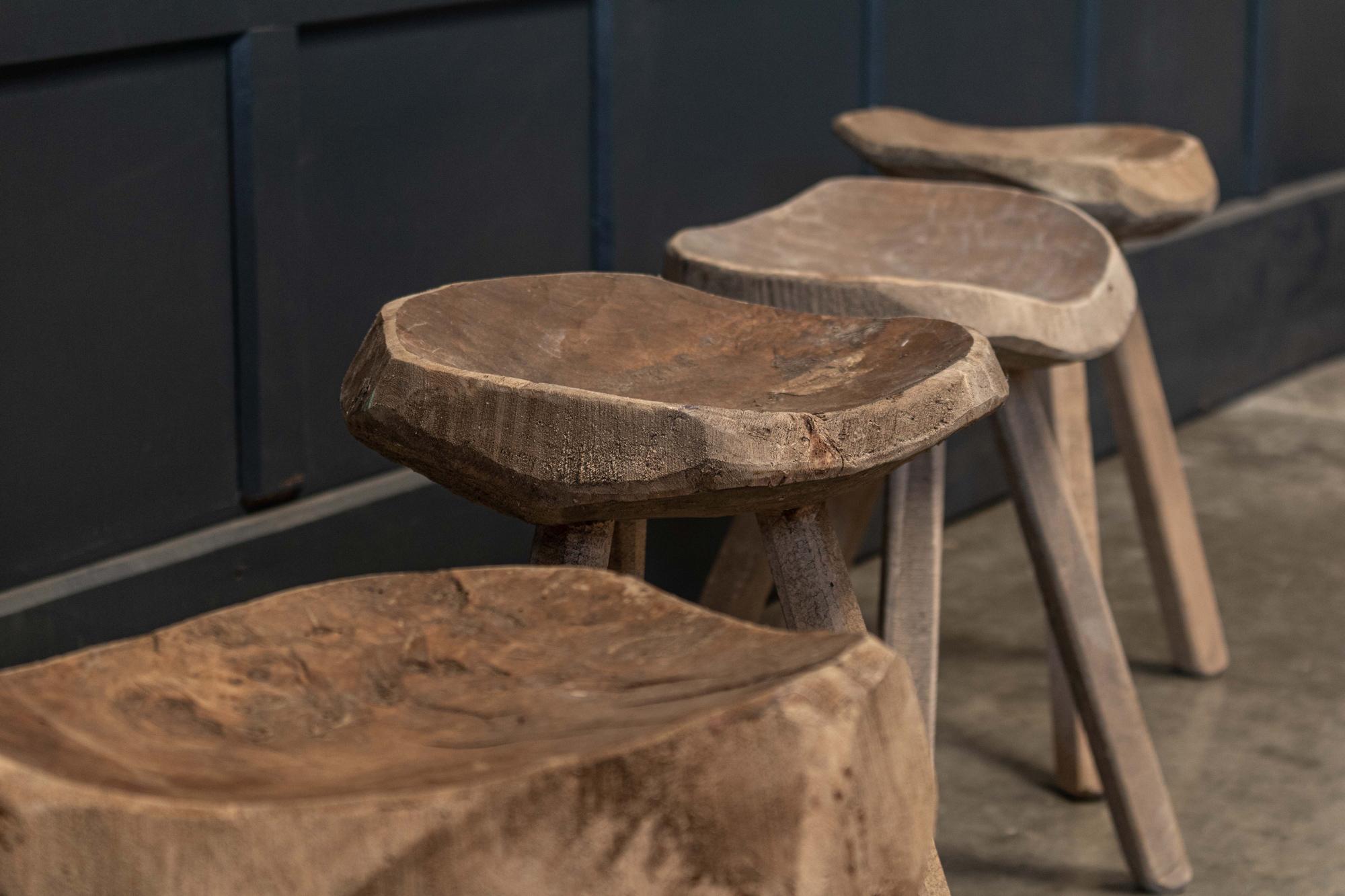 19thC Primitive Elm Milking Stools In Good Condition For Sale In Staffordshire, GB