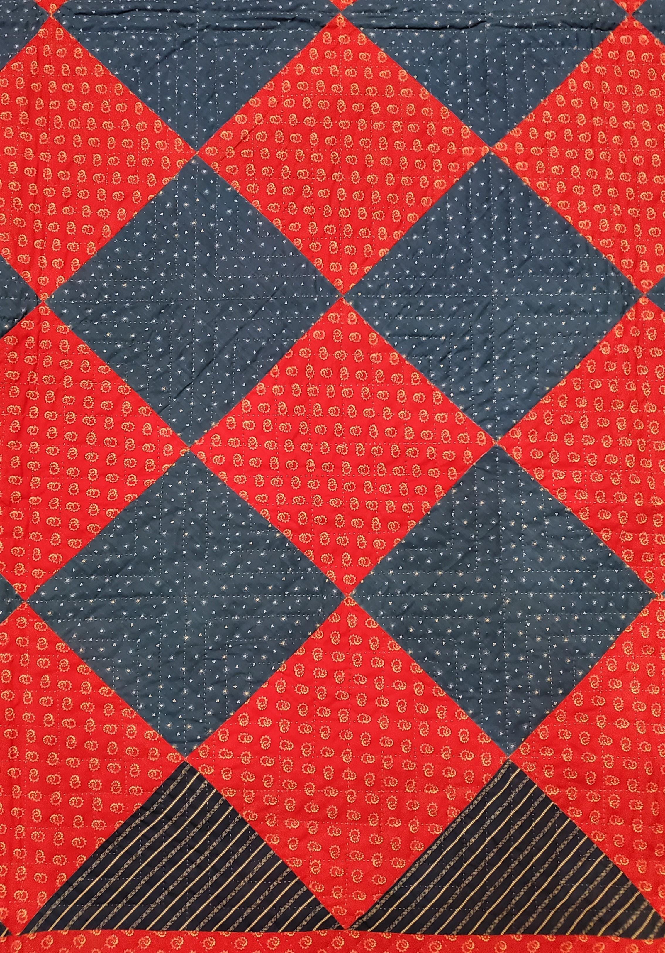 19Thc Red & Blue Calico Blocks Quilt In Good Condition For Sale In Los Angeles, CA