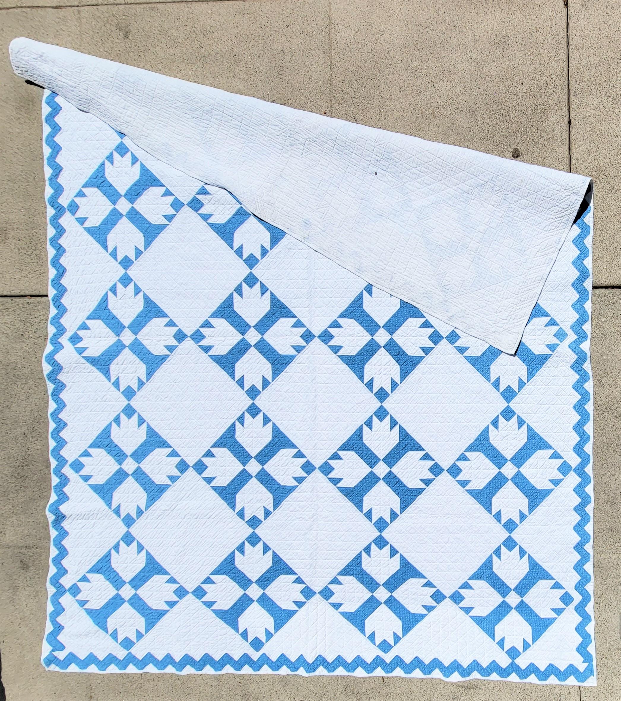 19thc Robin Egg Blue Calico Bear Paw Quilt In Good Condition For Sale In Los Angeles, CA