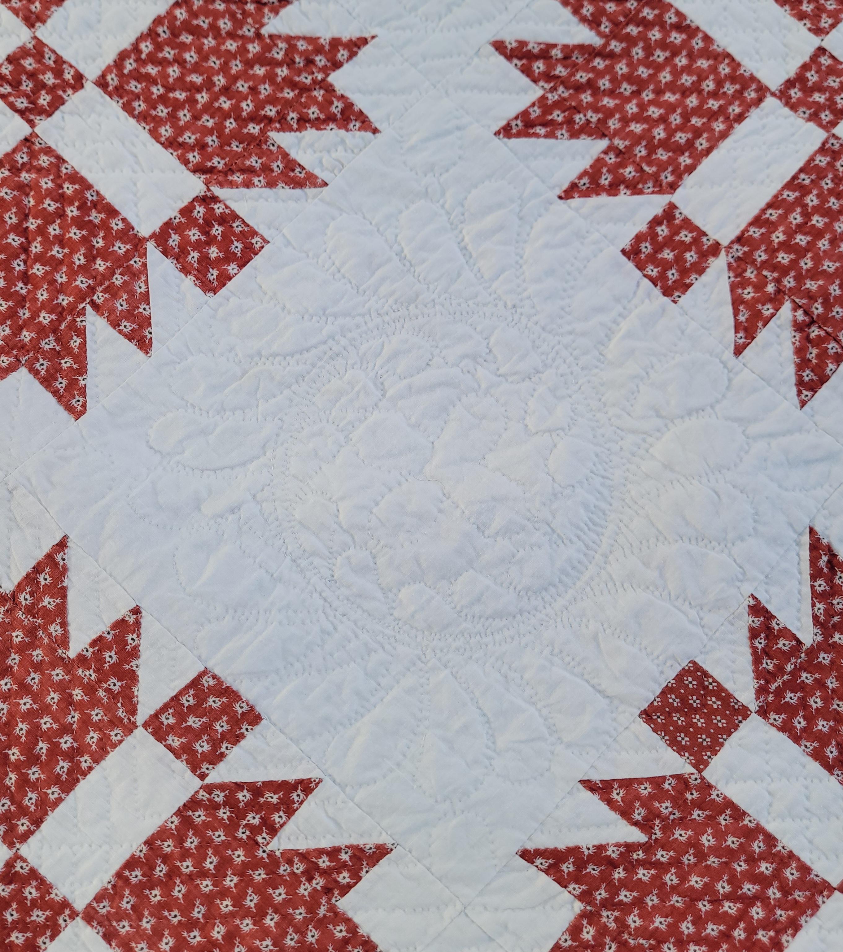 Adirondack 19thc Rust Calico  Bear Paw Quilt For Sale