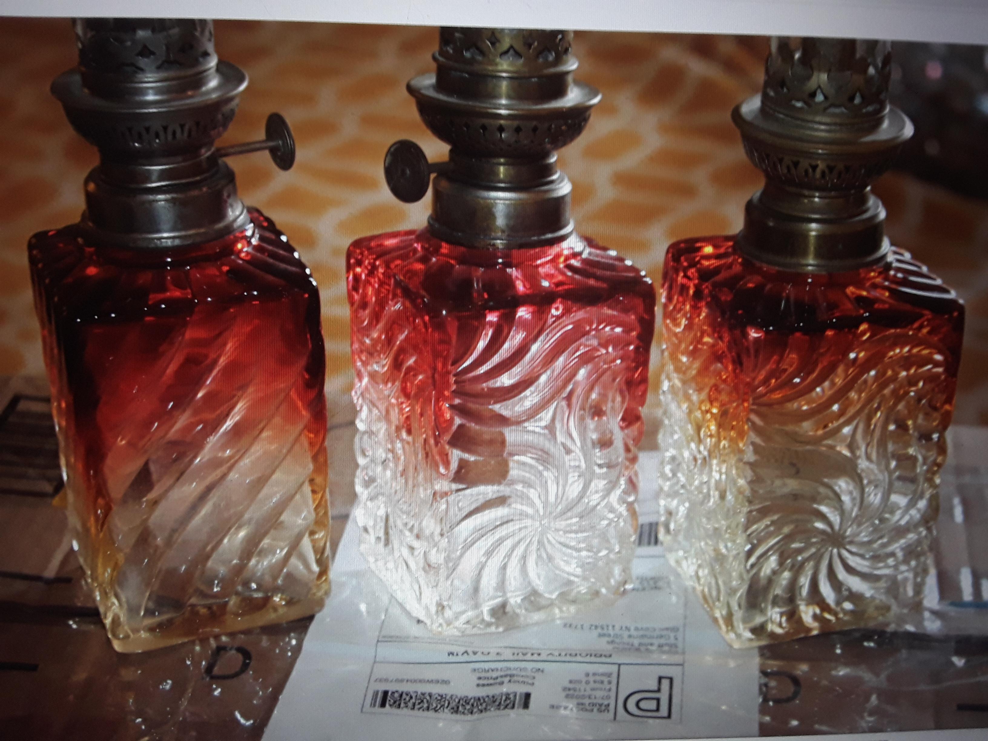 Ensemble de lampes à huile Baccarat en teinte rose, 19e siècle, belles et prêtes à être restaurées en vente 8