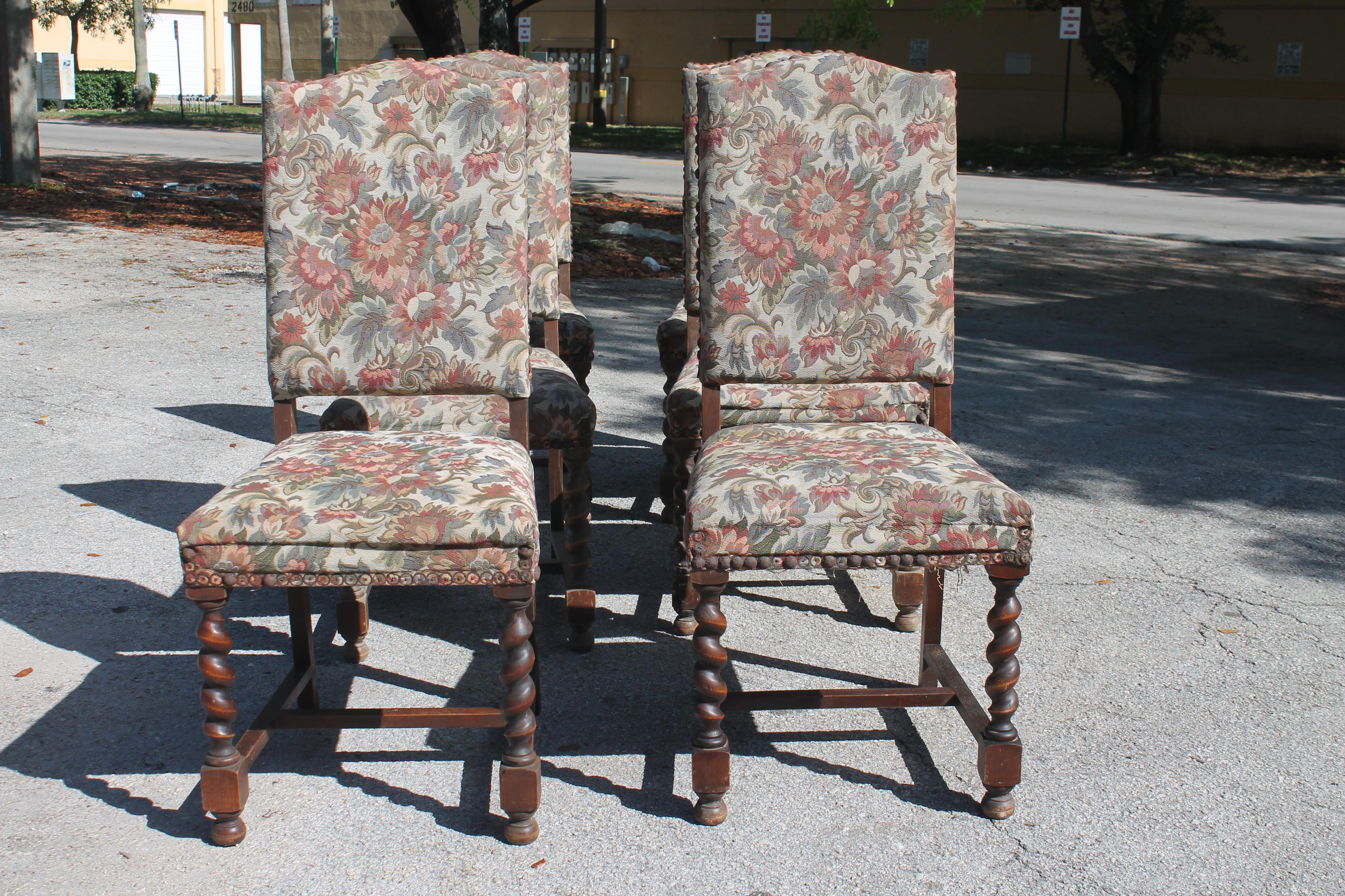 19thc Set of 6 French Louis XIV Carved Oak Tall Back Dining Chairs In Good Condition For Sale In Opa Locka, FL