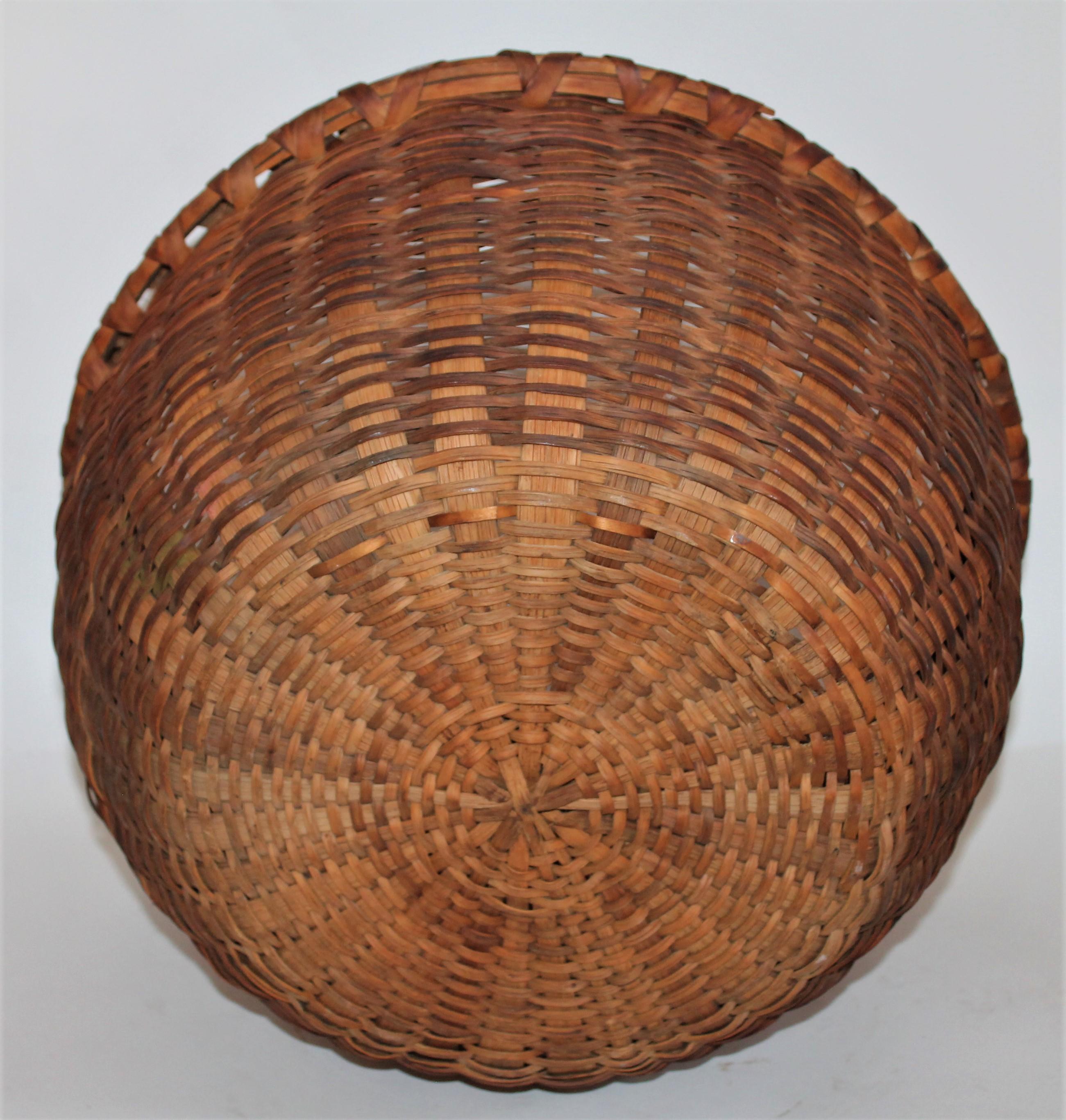 American 19th Century Shaker Style Swing Handle Basket