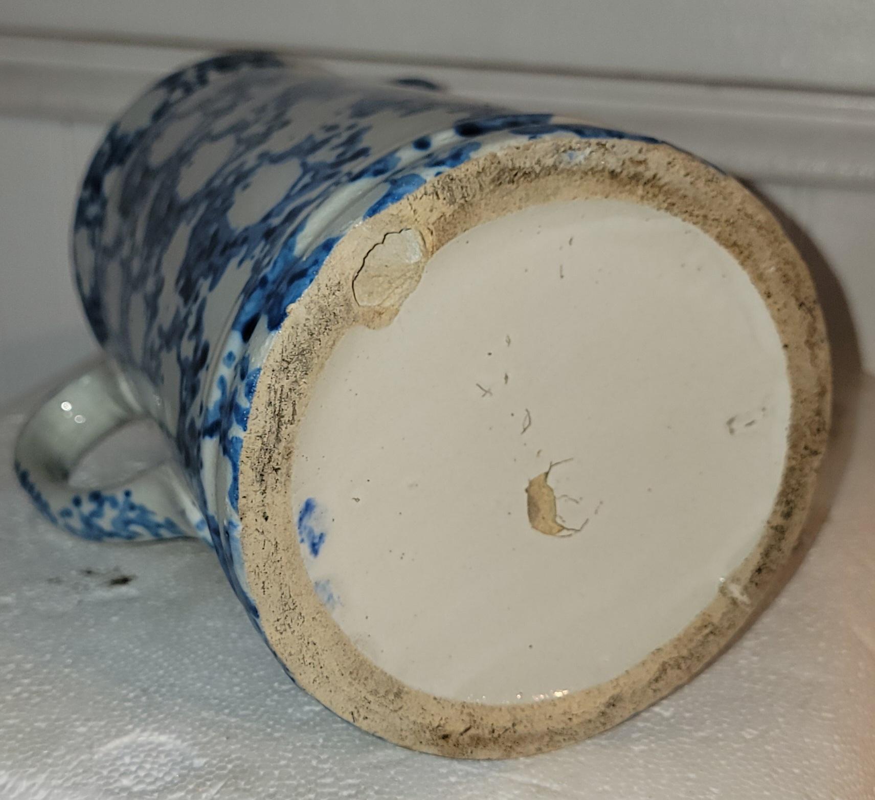 Américain Pichet en éponge à anneau de fumée du 19e siècle en vente