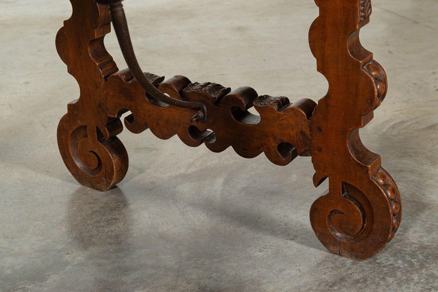19. Jahrhundert Spanischer Fruchtholz-Intarsien-Bocktisch im Angebot 14