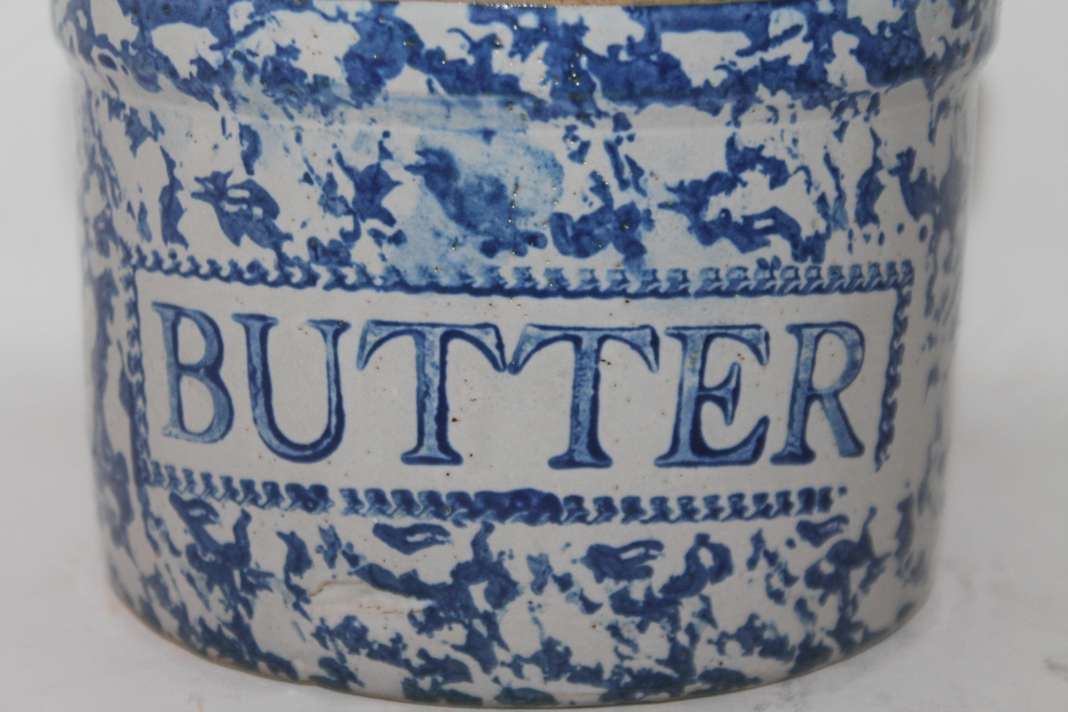 19th century sponge ware butter crock in very good condition.