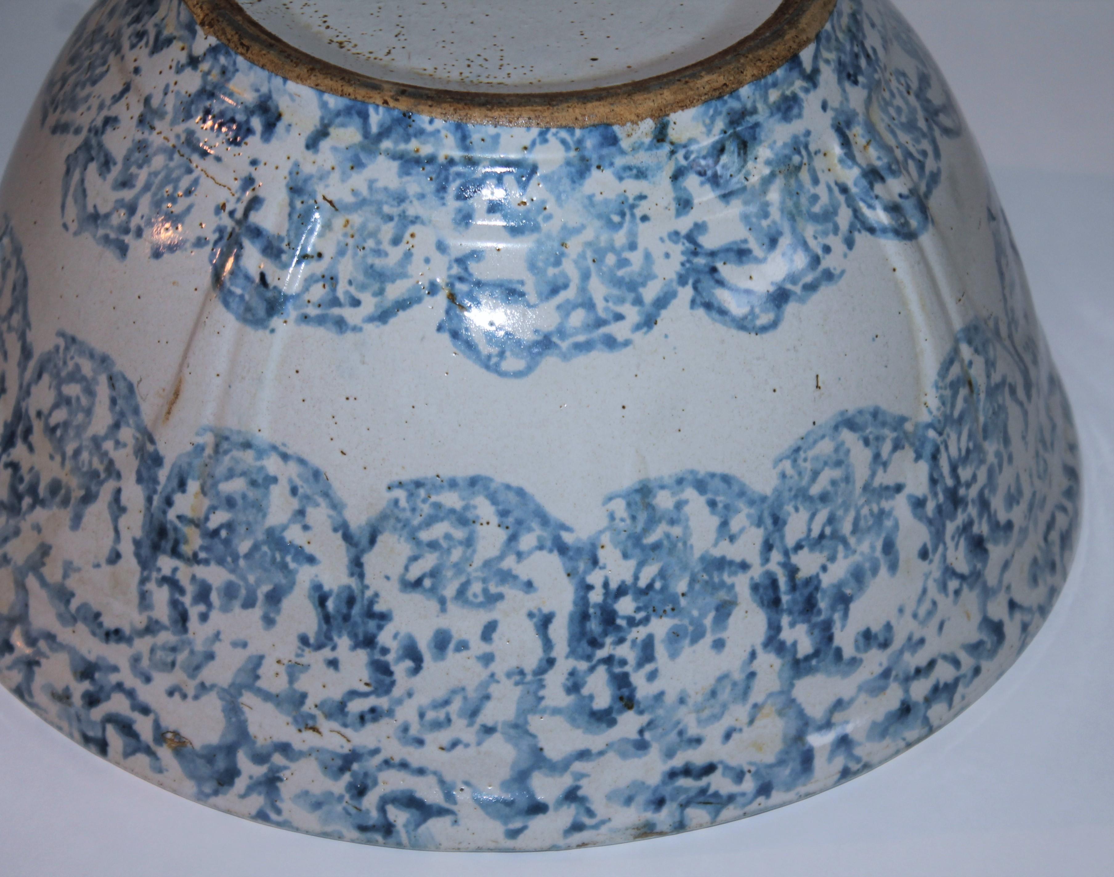 Hand-Painted 19thc Sponge Ware Mixing Bowl For Sale