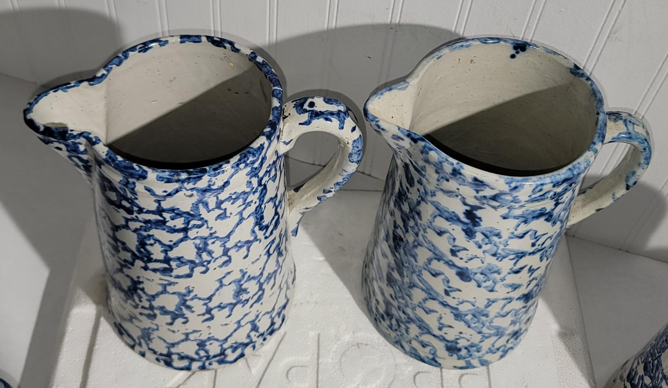 19Thc Sponge Ware Pitcher Collection of Four In Good Condition For Sale In Los Angeles, CA
