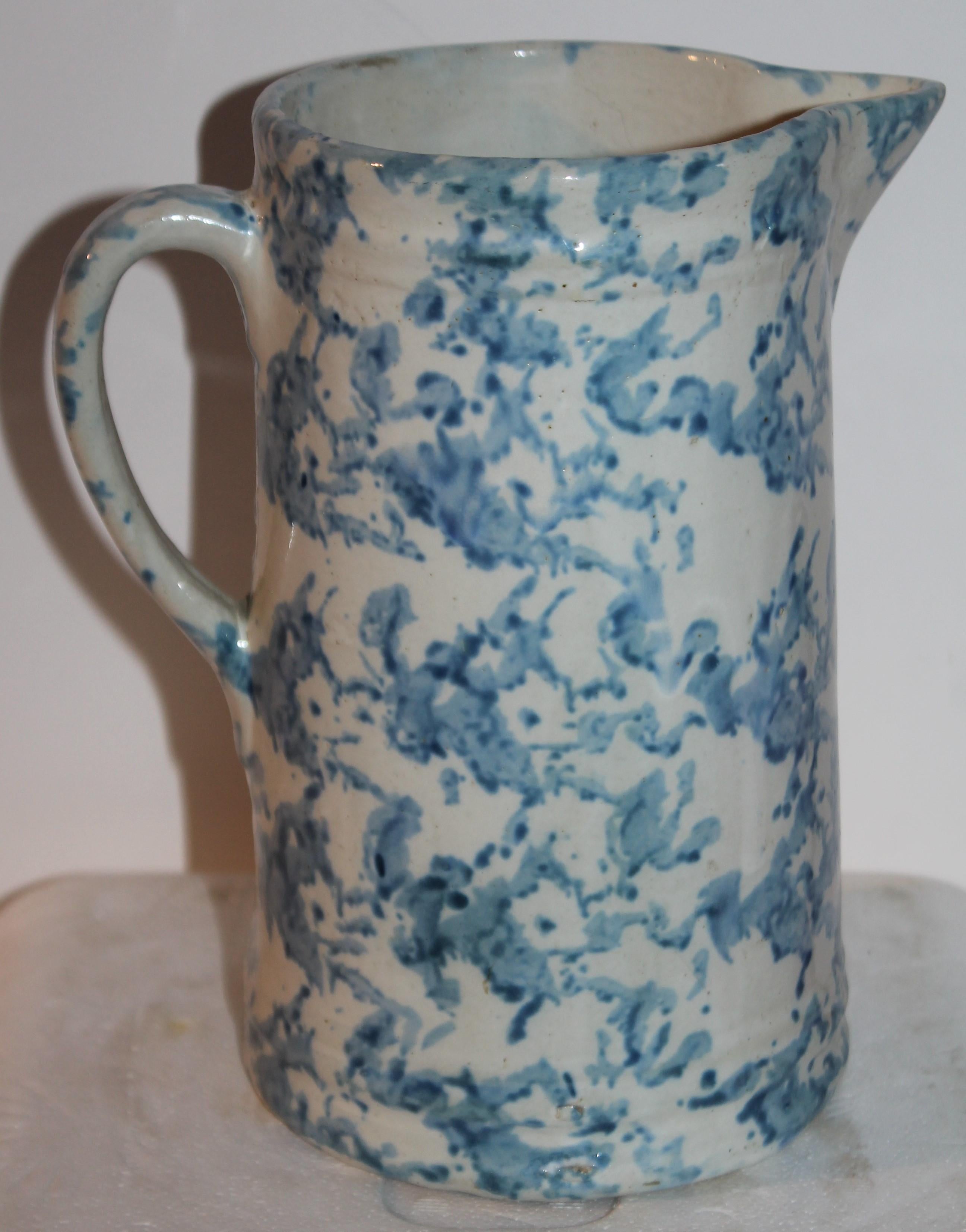 19thc Sponge Ware Pitcher In Good Condition In Los Angeles, CA