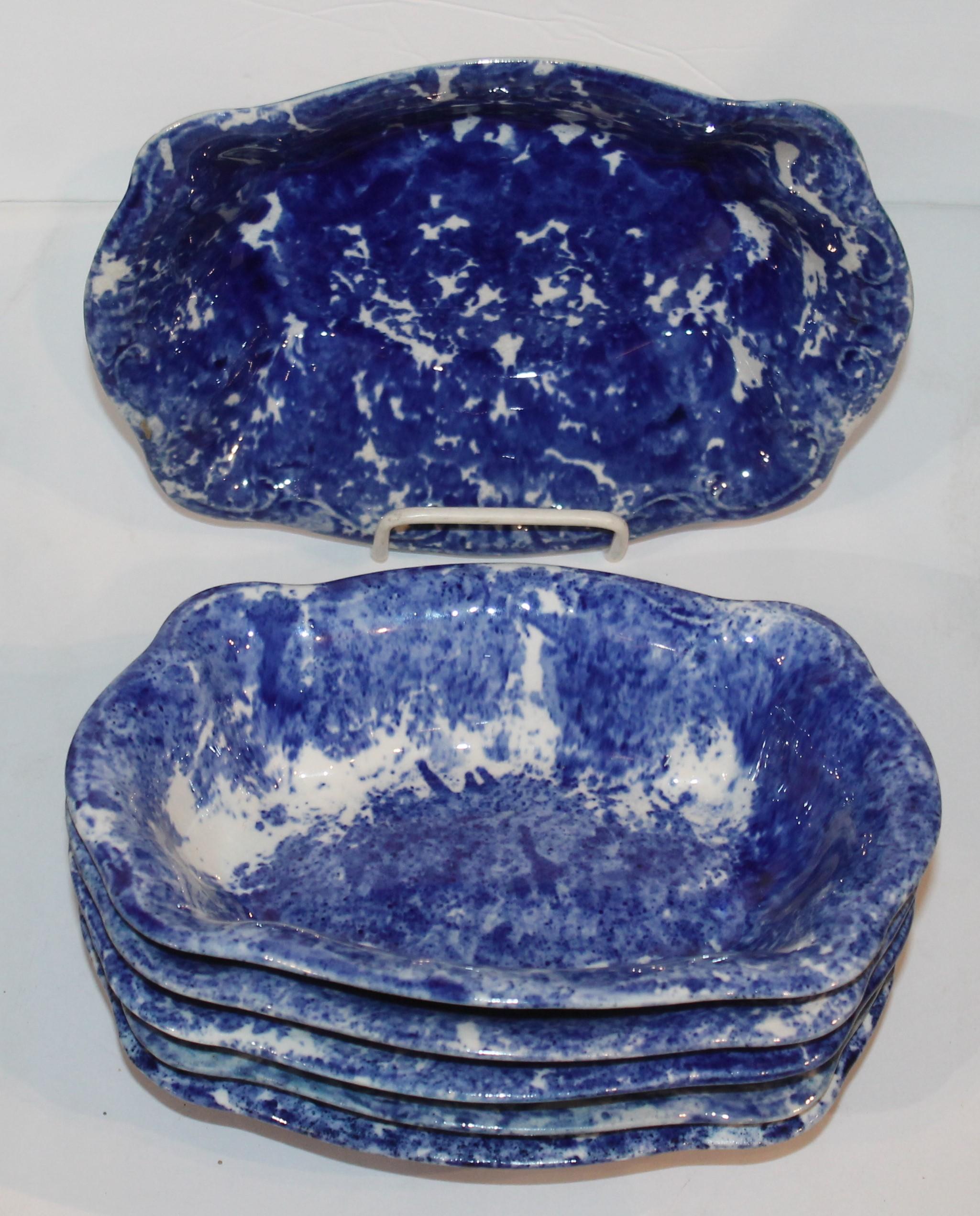 Pottery 19th Century Sponge Ware Platters and Bowls, 11 Pieces Collection For Sale