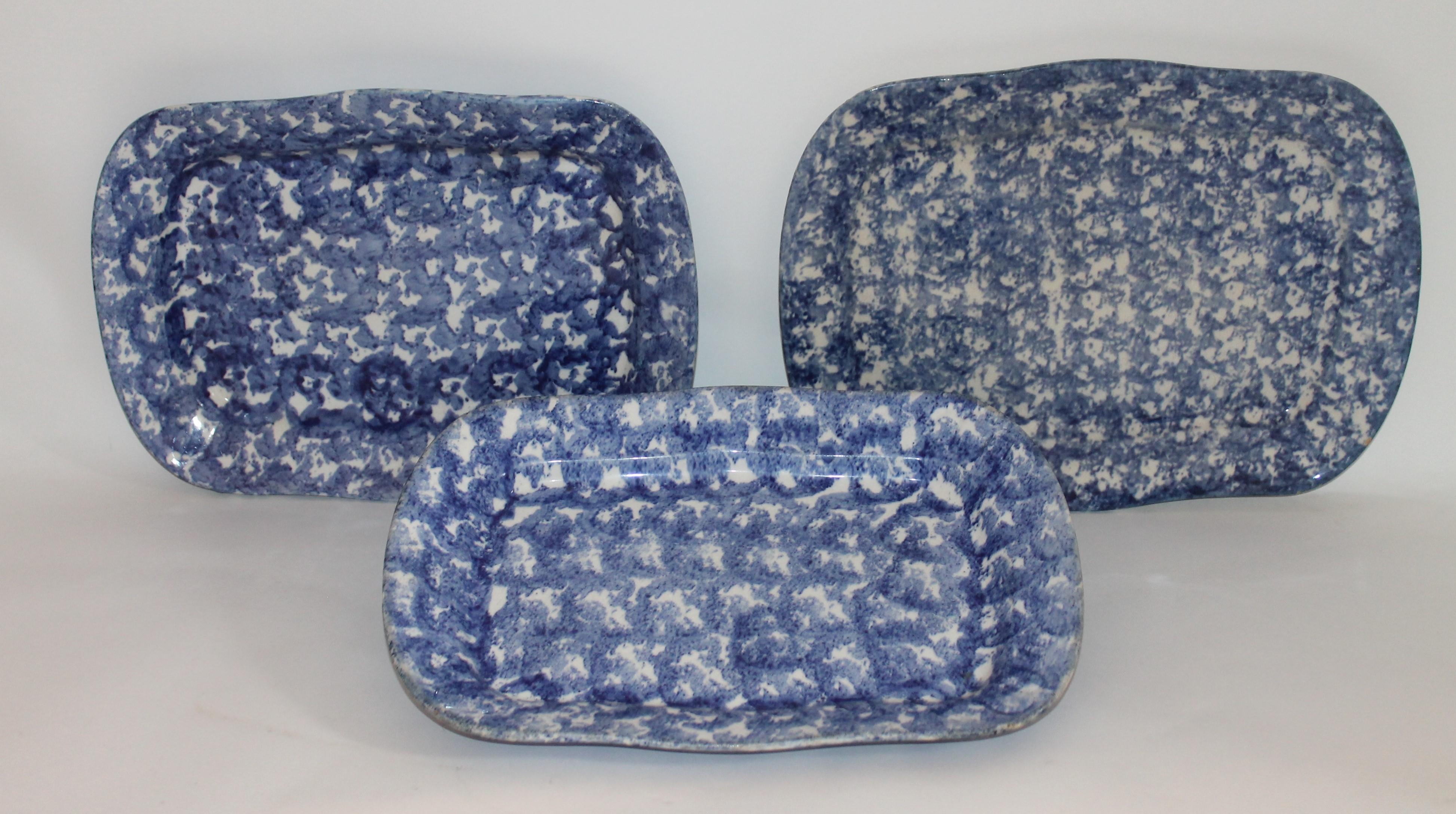 Hand-Crafted 19th Century Sponge Ware Platters, Collection of Four For Sale