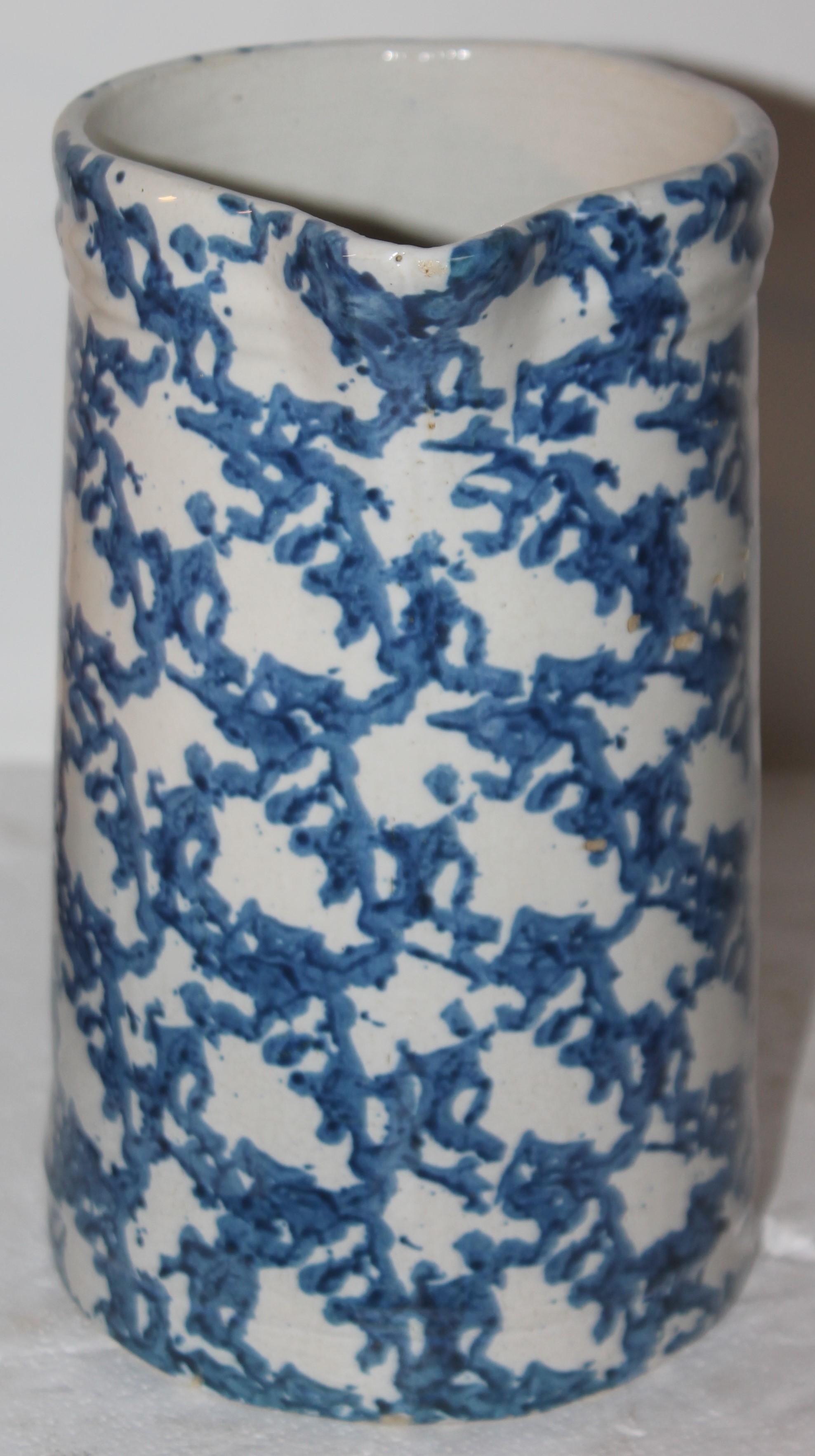 This 19thc blue & white sponge Ware pottery pitcher. The condition is very good.