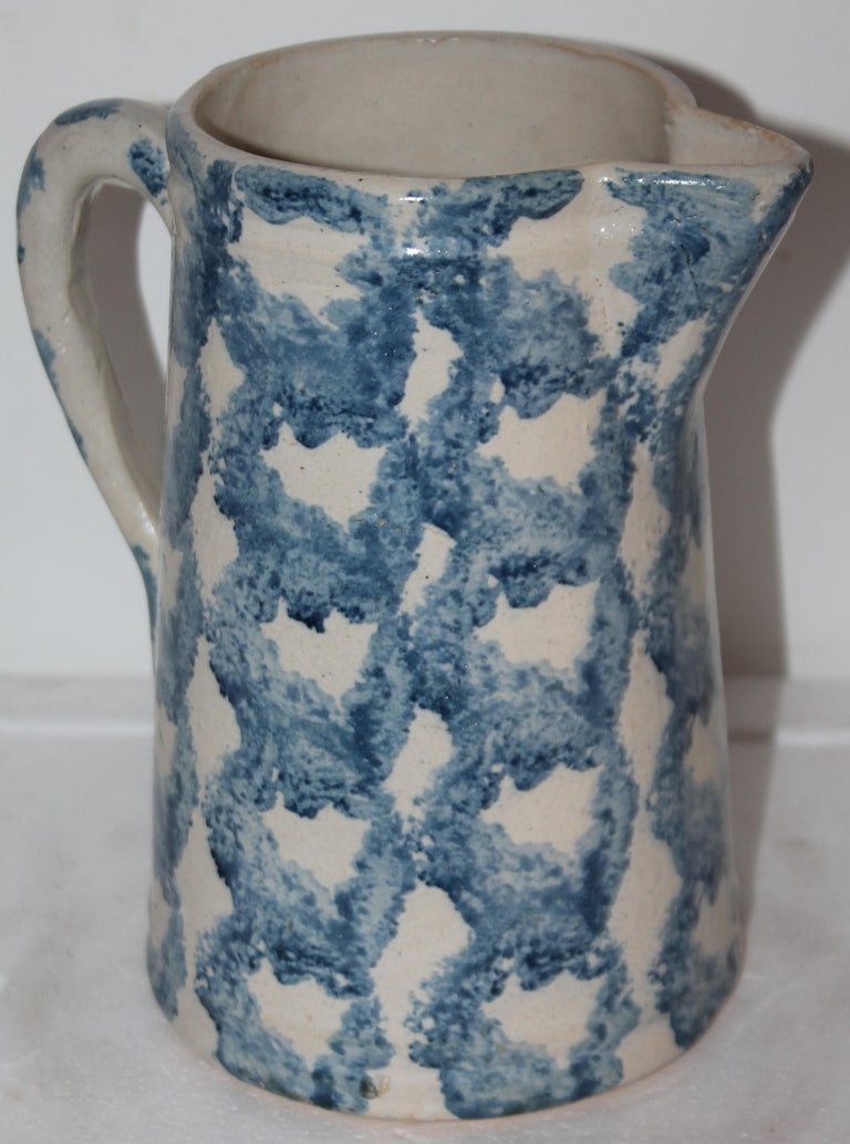 19Thc Sponge Ware Pottery Pitchers -Collection of Four For Sale 7
