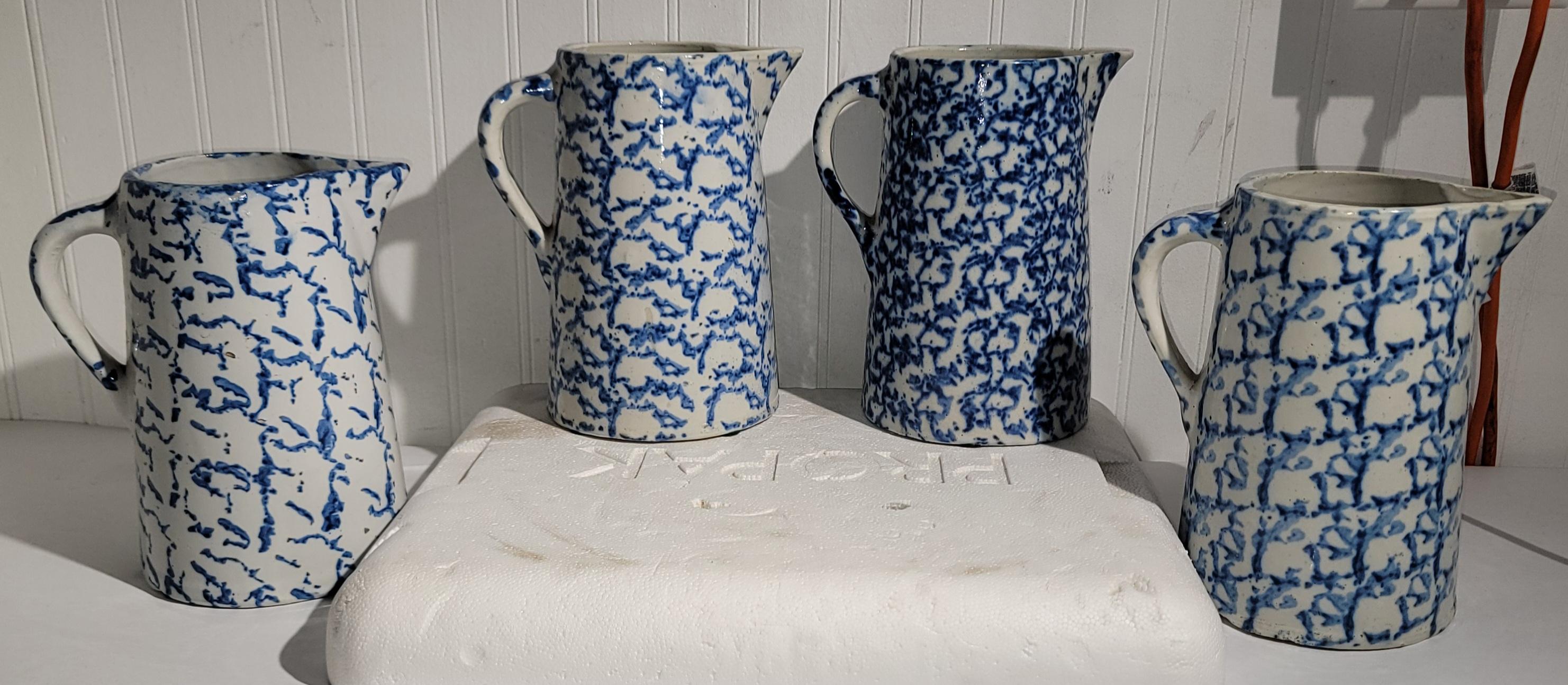 19Thc Sponge Ware Pottery Pitchers -Collection of Four In Good Condition For Sale In Los Angeles, CA