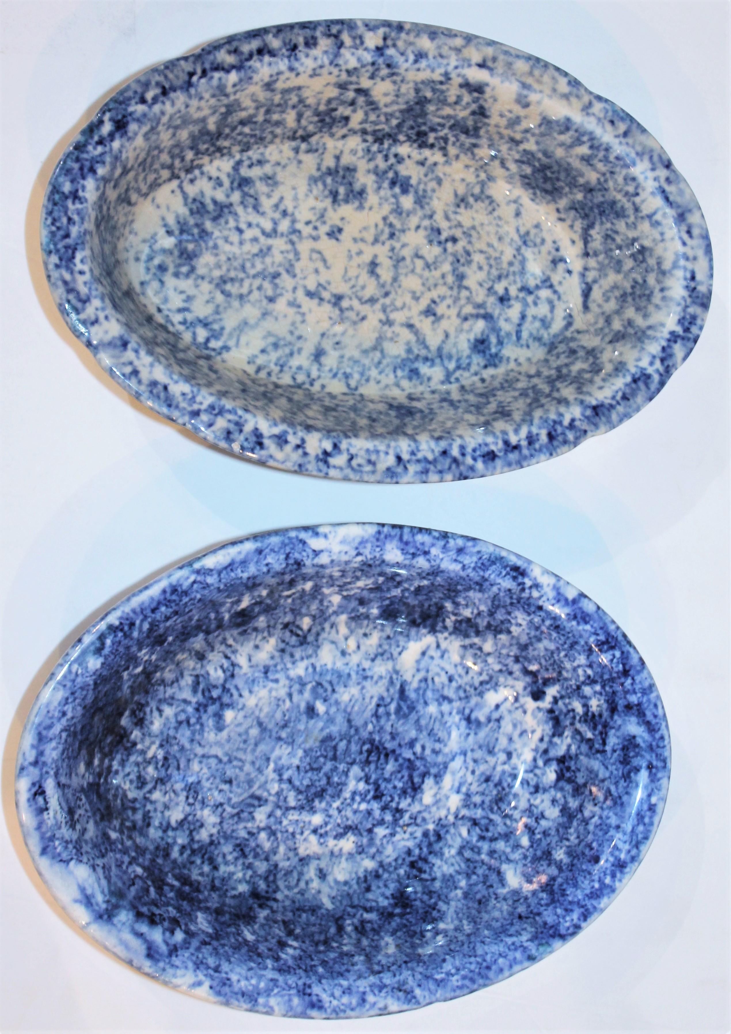 Hand-Crafted 19th Century Sponge Ware Pottery Serving Bowls, Collection of Four For Sale