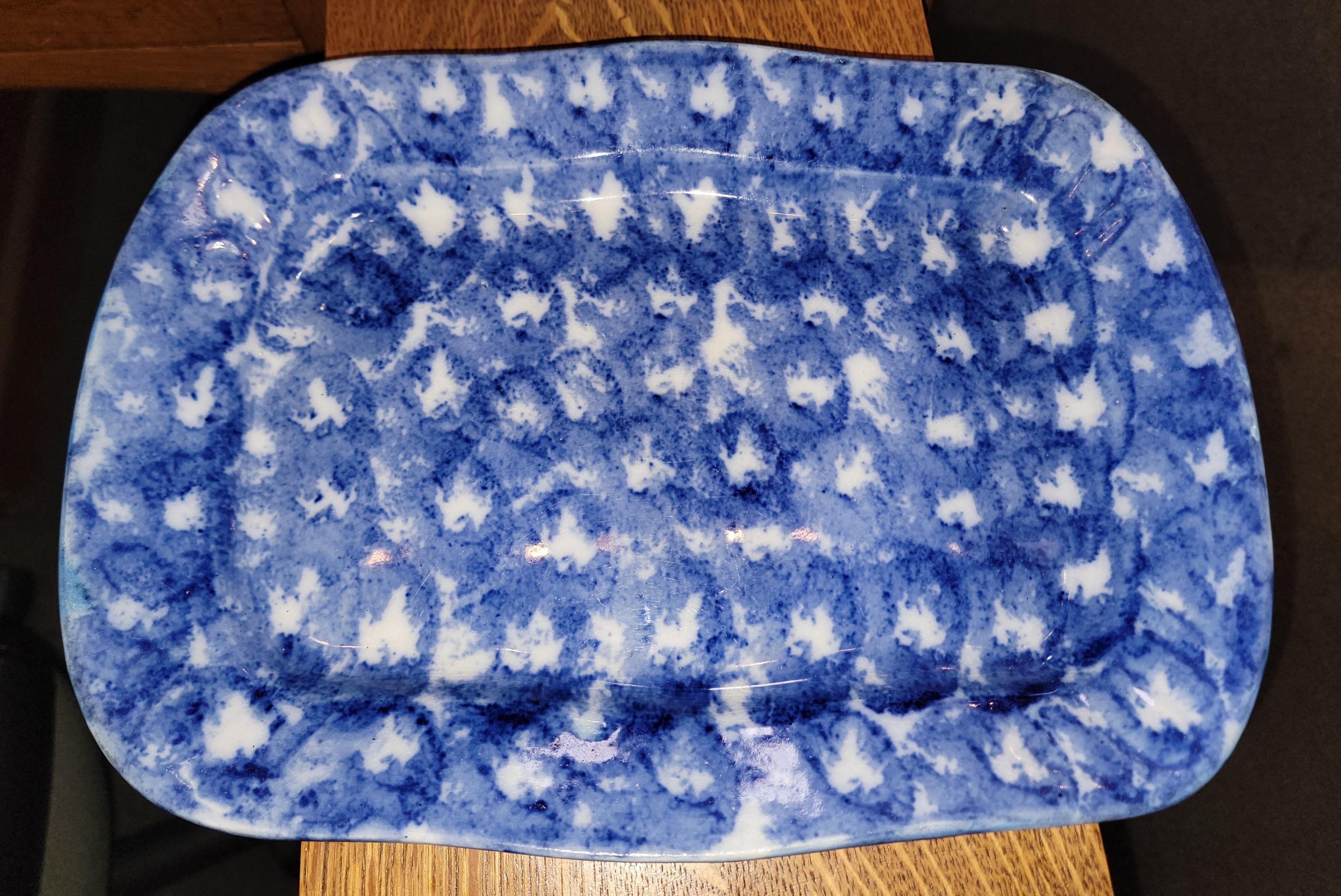 American 19Thc Sponge Ware Pottery Serving Platter For Sale