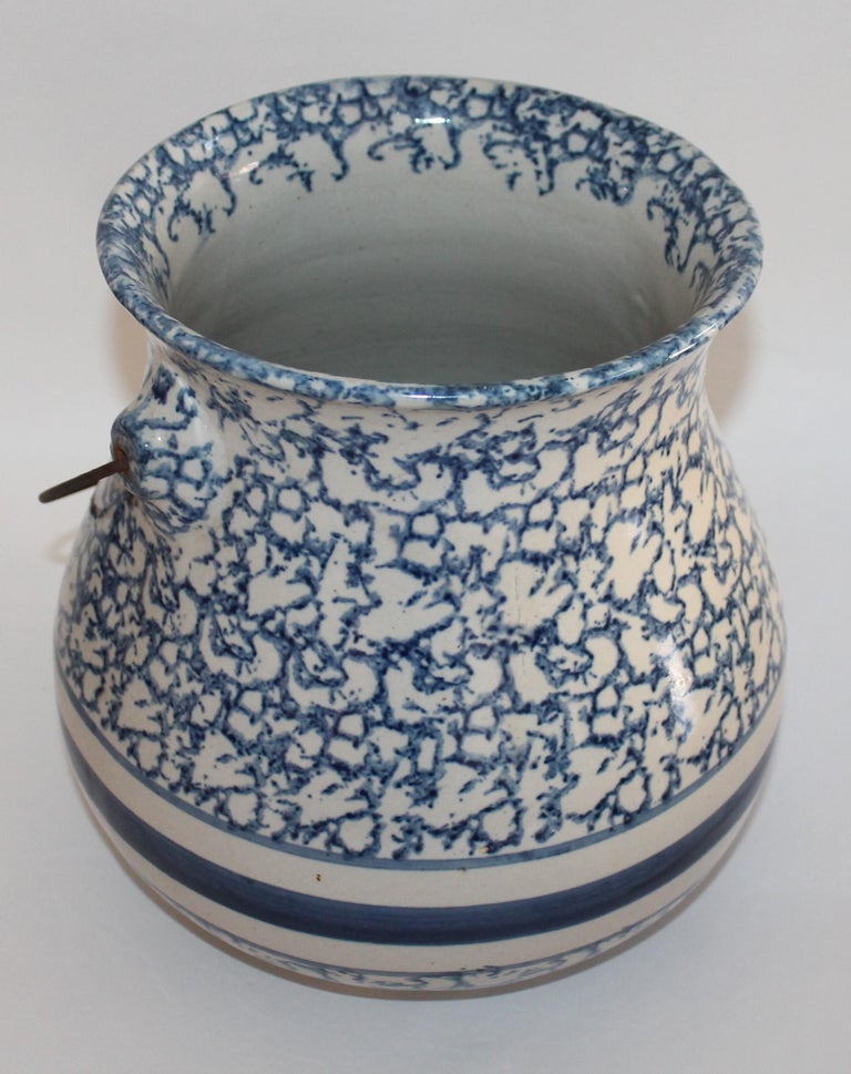 19th Century Sponge Ware Slop Bucket with Original Wire Handle For Sale