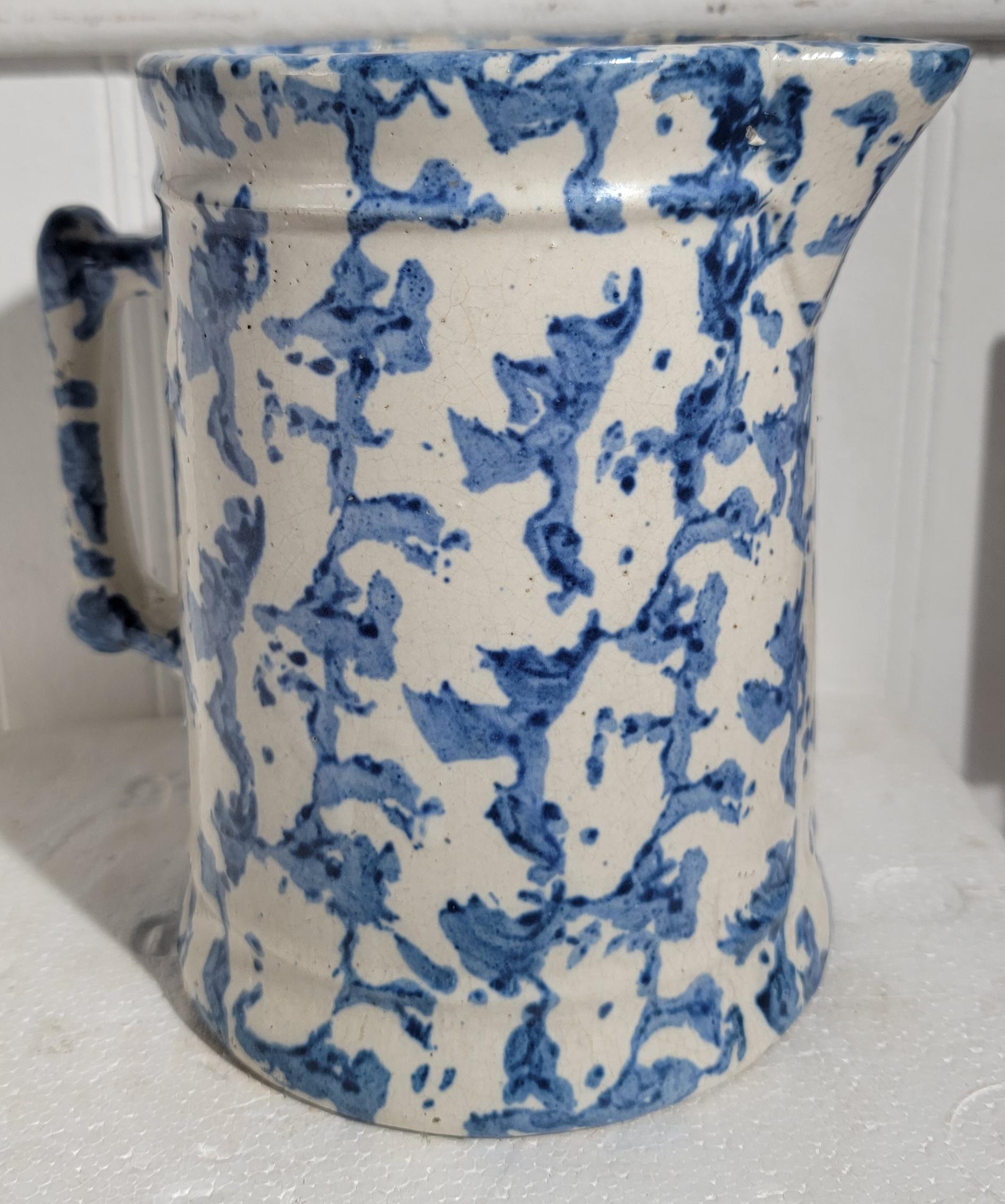 19thc Spongeware Pitcher In Good Condition For Sale In Los Angeles, CA