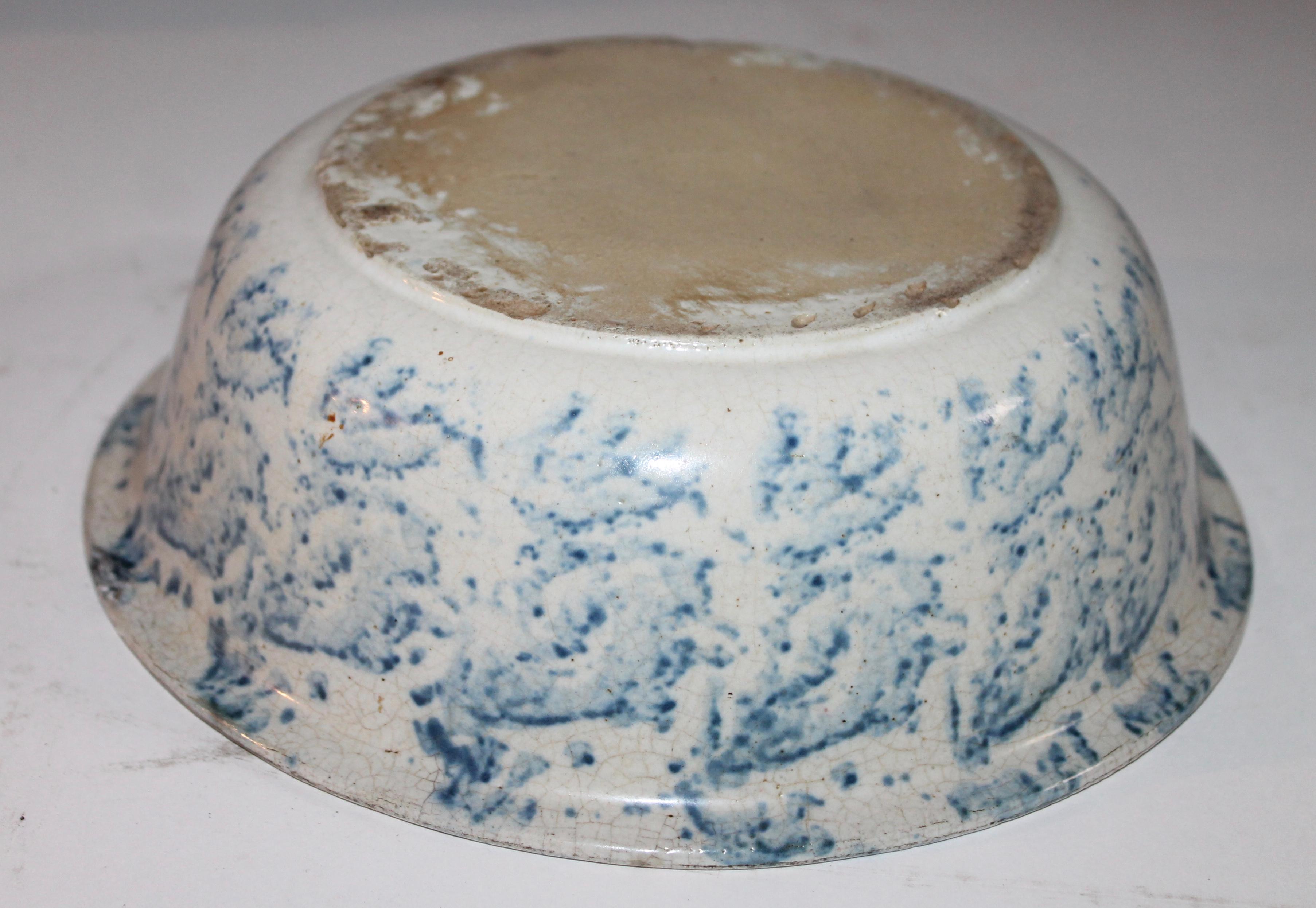 Hand-Crafted 19th Century Spongware Bowl For Sale