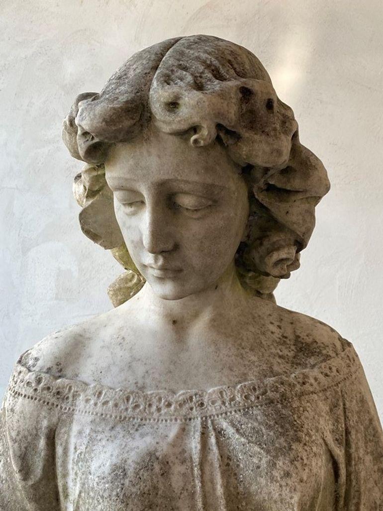Figura statuaria in marmo del XIX secolo In condizioni deteriorate in vendita a Grange-Over-Sands, GB