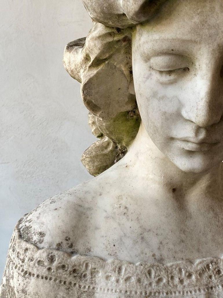 Figura statuaria in marmo del XIX secolo in vendita 2
