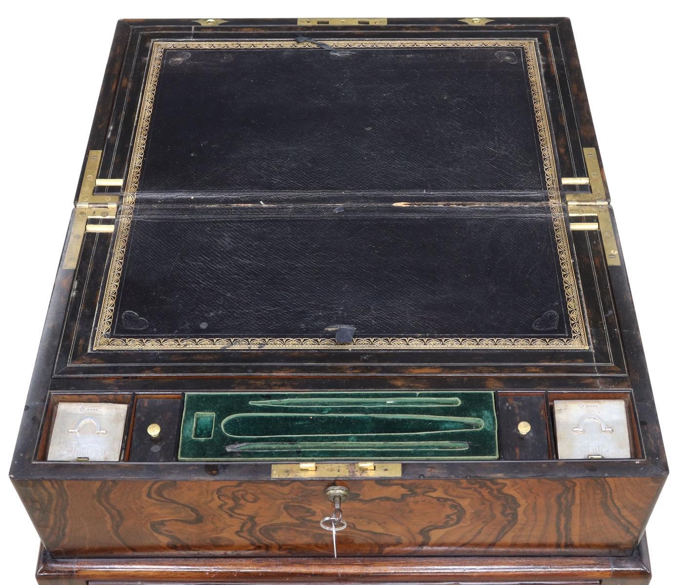 Coromandel-Schreibschrank mit Sterlingbeschlägen aus dem 19. Jahrhundert von George Betjemann & Sons im Zustand „Gut“ im Angebot in Austin, TX