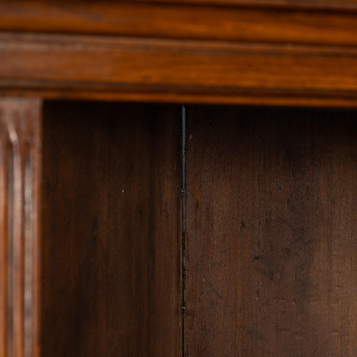 Armadietto angolare in legno del XIX secolo, Oak della HMS Foudroyant, la nave ammiraglia di Lord Nelson in vendita 10