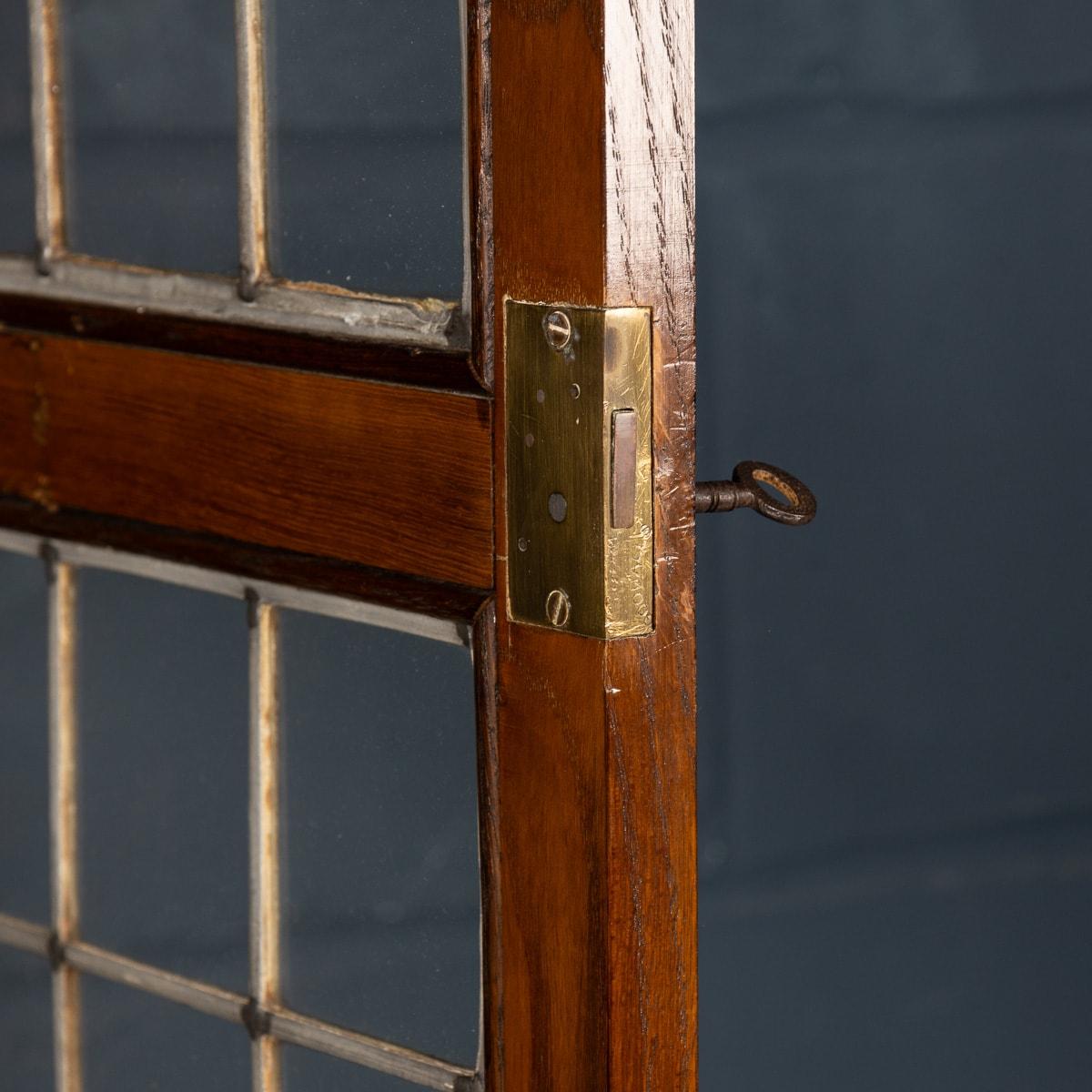 Armadietto angolare in legno del XIX secolo, Oak della HMS Foudroyant, la nave ammiraglia di Lord Nelson in vendita 12