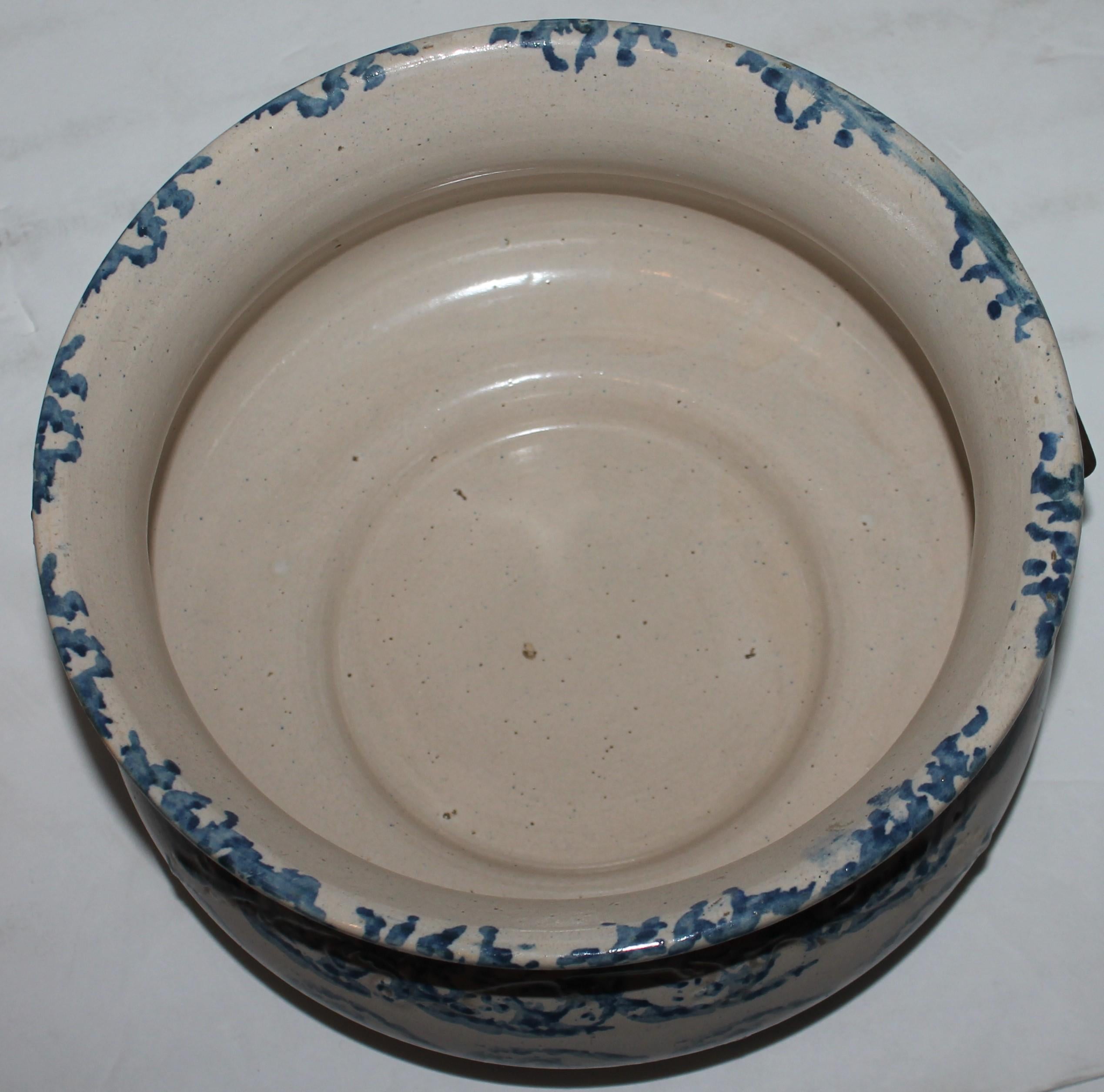 American 19th Century Unusual Sponge Ware Pottery Bucket For Sale