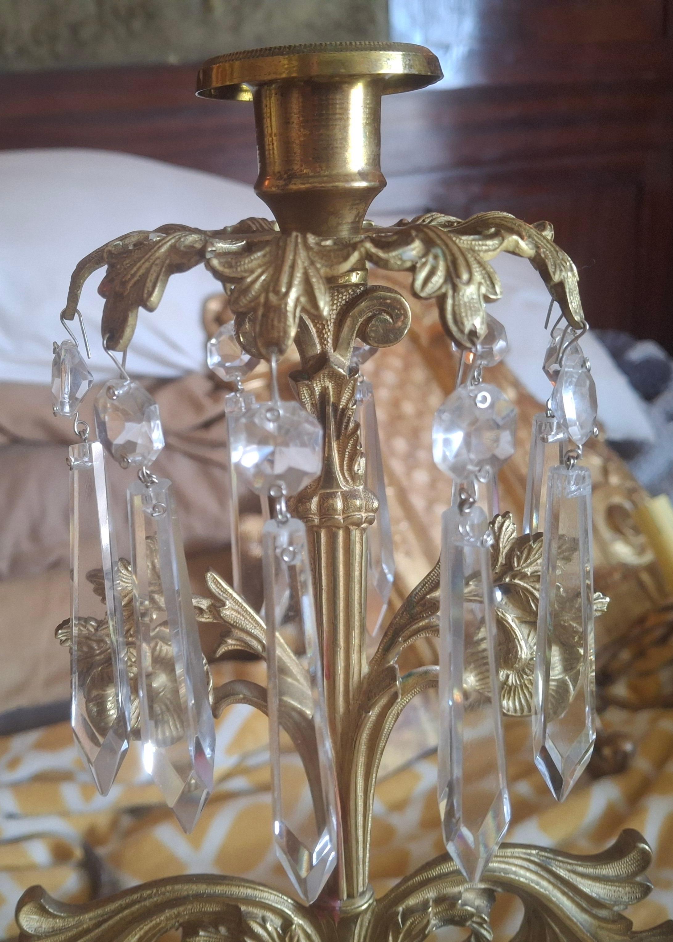 19. Jahrhundert Viktorianische vergoldete Bronze / Kristall Figural Kandelaber / Girandole im Angebot 8