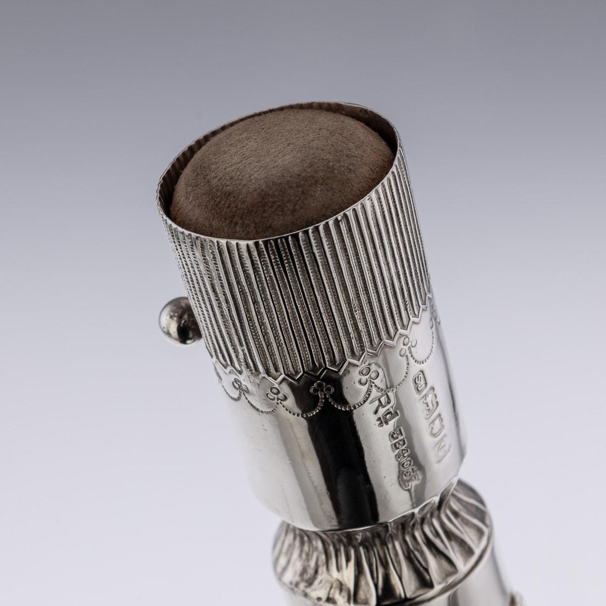 19thC Victorian Solid Silver Christmas Cracker Pin Cushion & Box, c.1898 For Sale 4