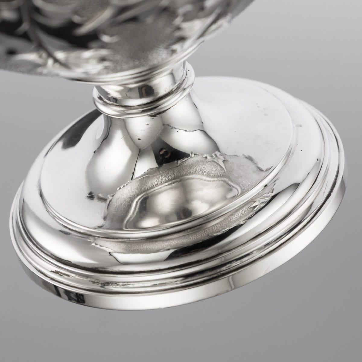 Victorian Solid Silver Skyphos Cup, Walter & John Barnard, circa 1880 11