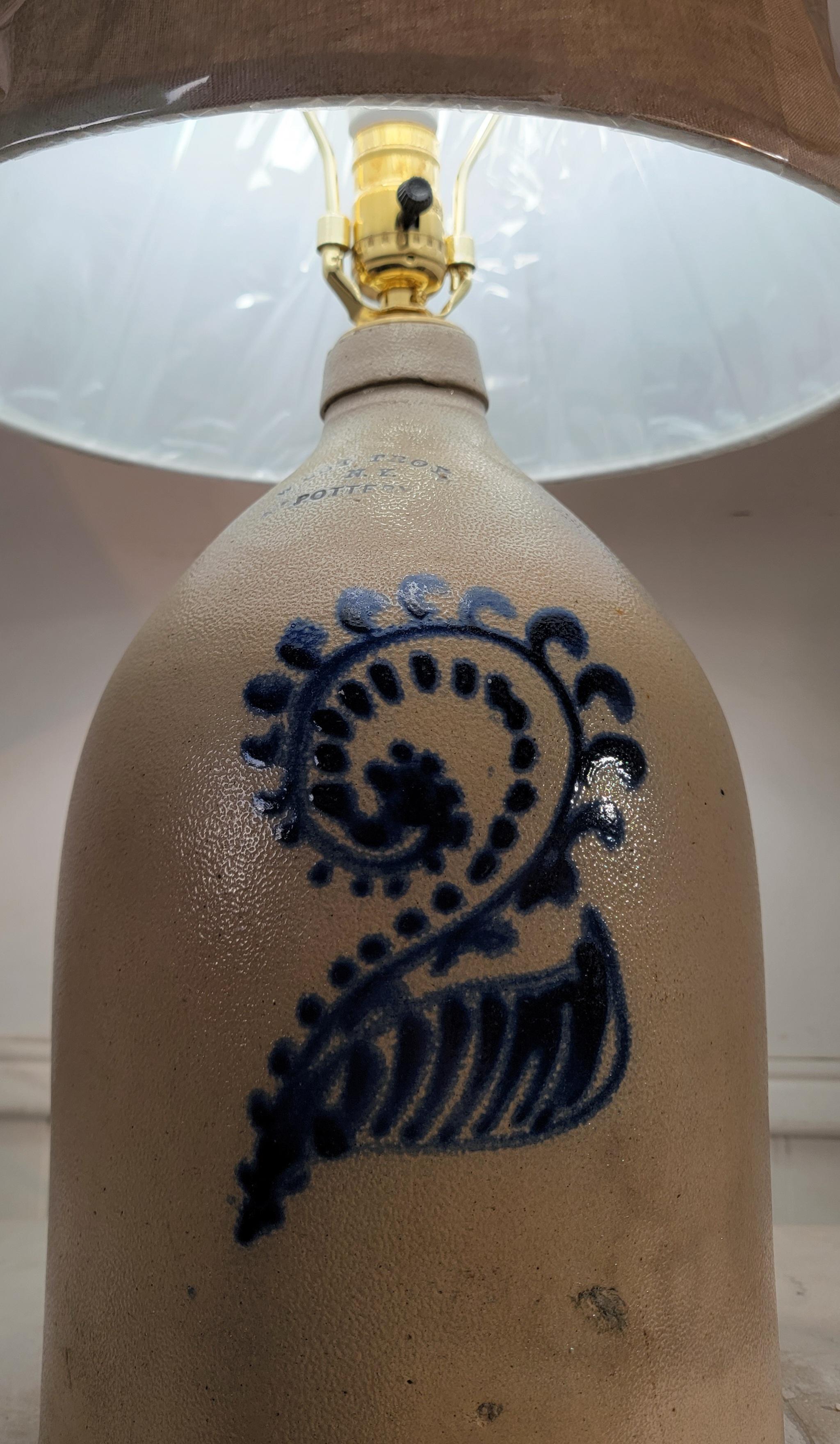Cerámica del siglo XIX de West Troy, Nueva York en Bueno estado para la venta en Los Angeles, CA